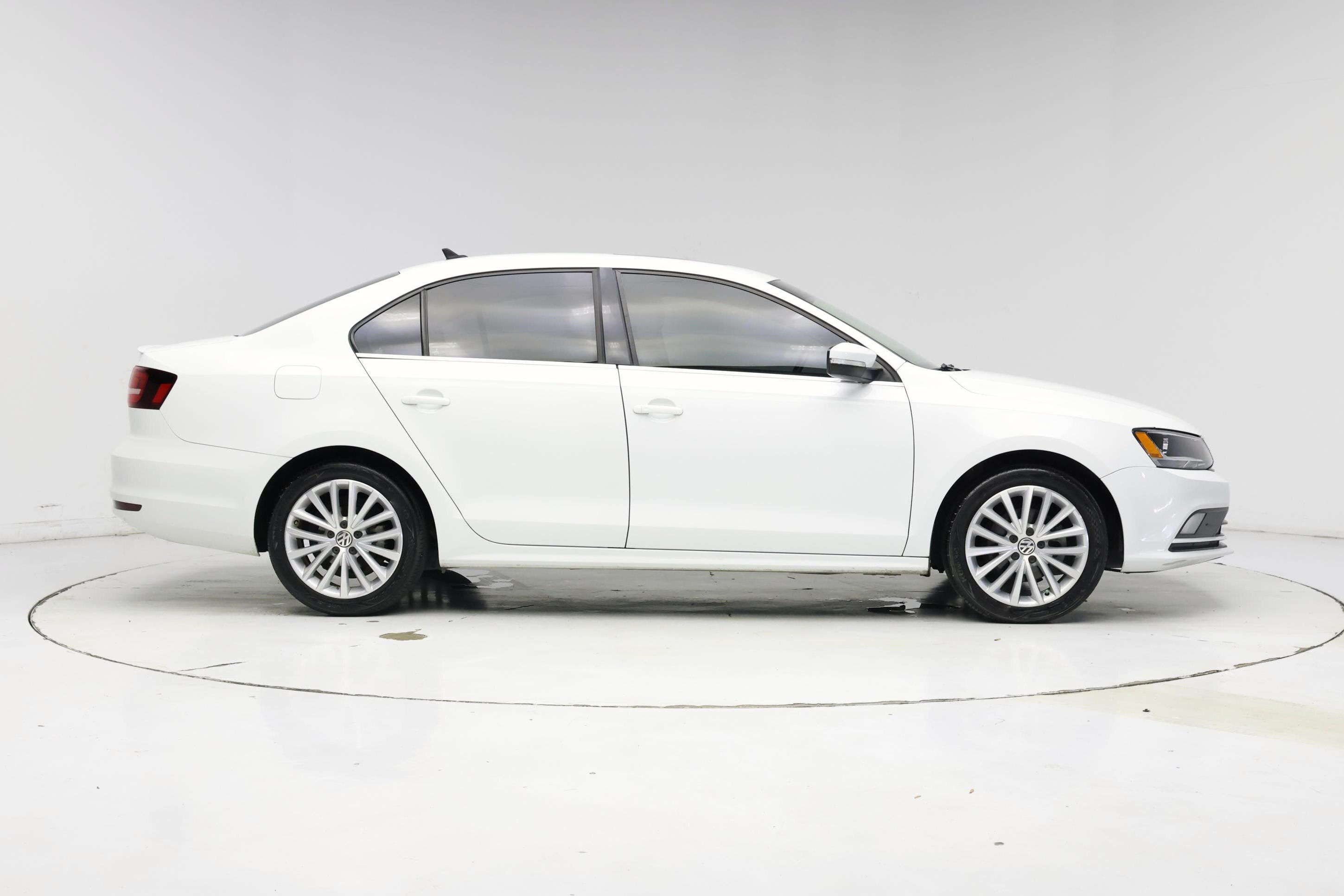 Thumbnail: 2016 Volkswagen Jetta - 7