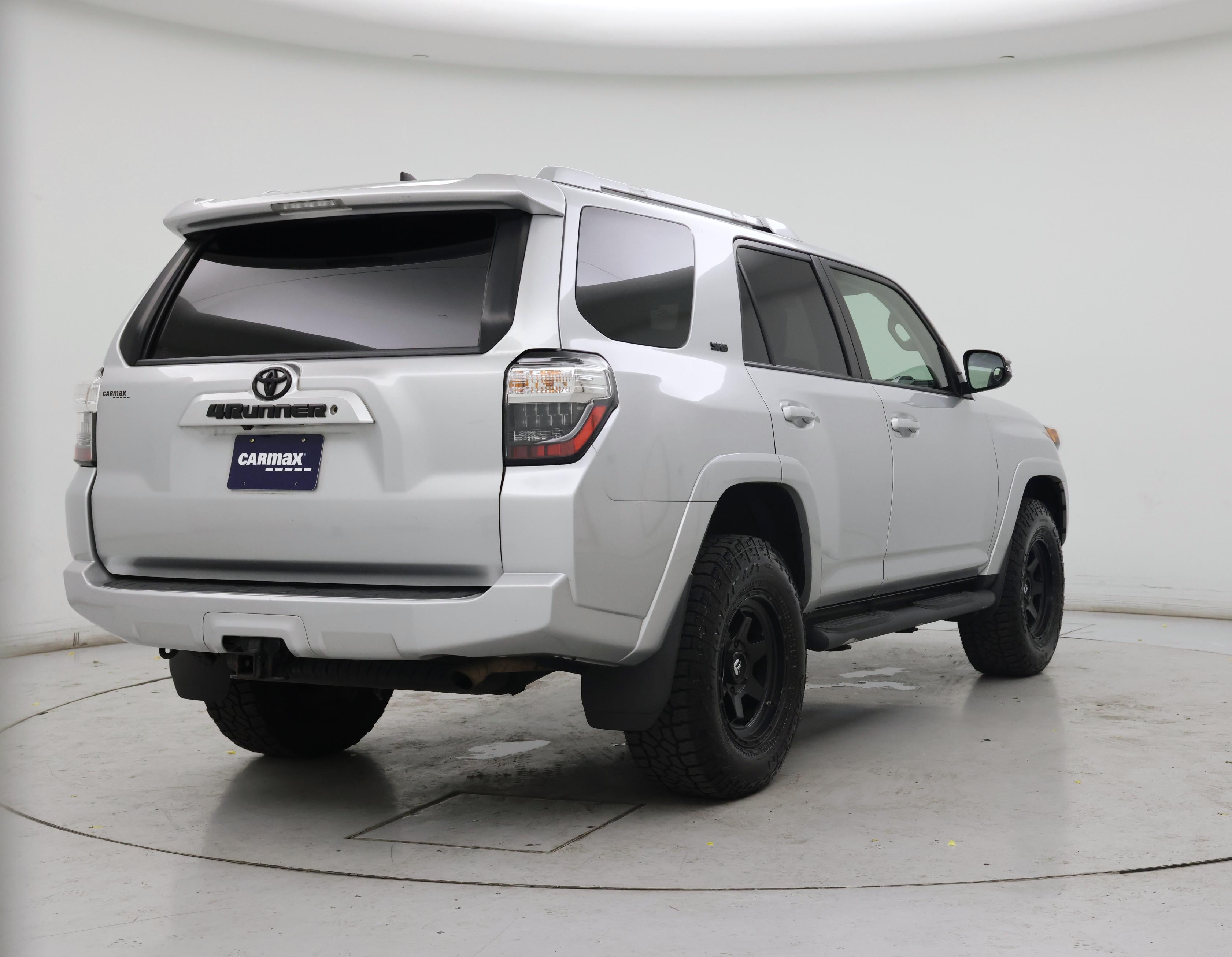 Thumbnail: 2018 Toyota 4Runner - 8