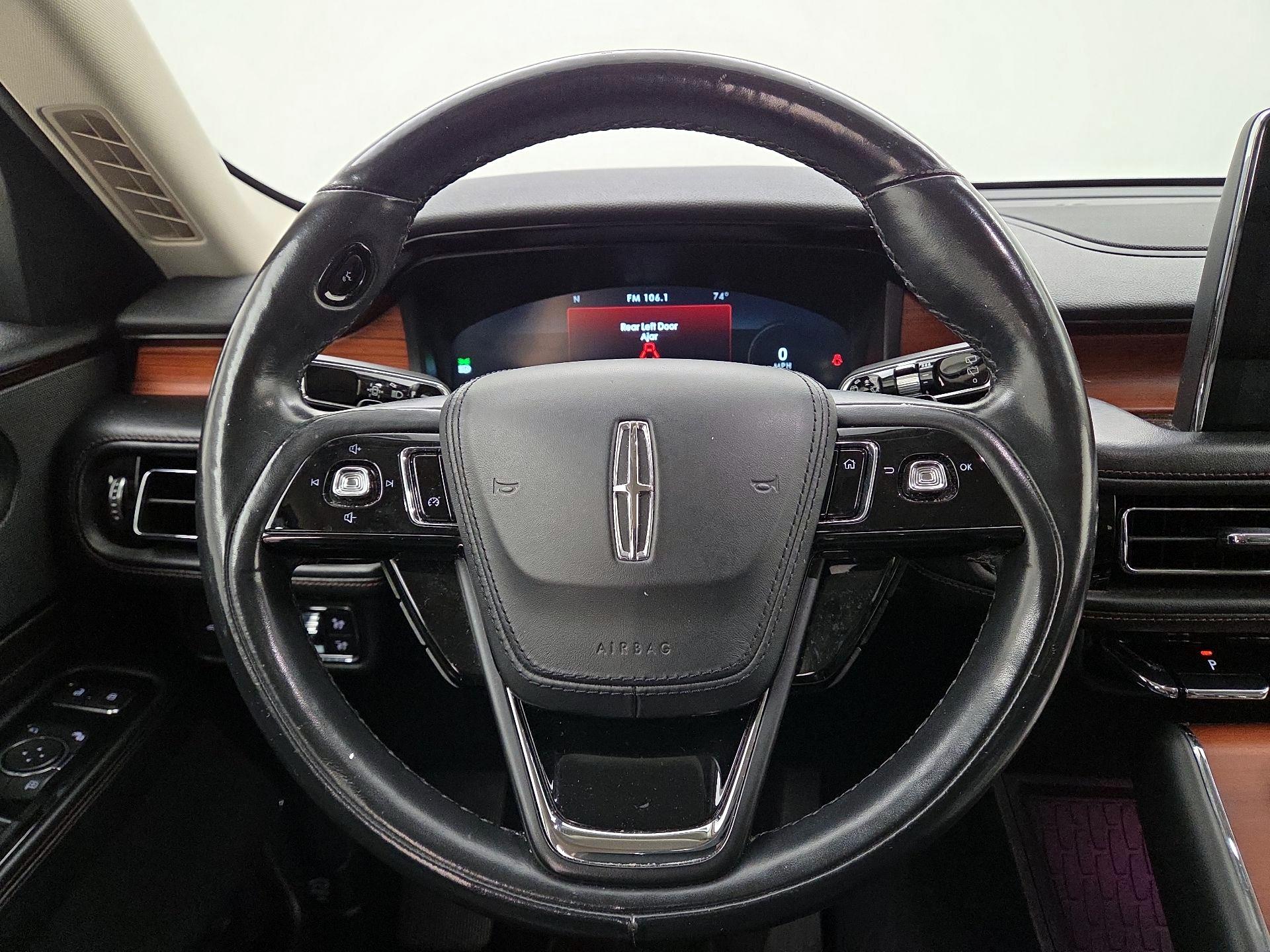 Thumbnail: 2020 Lincoln Aviator - 10