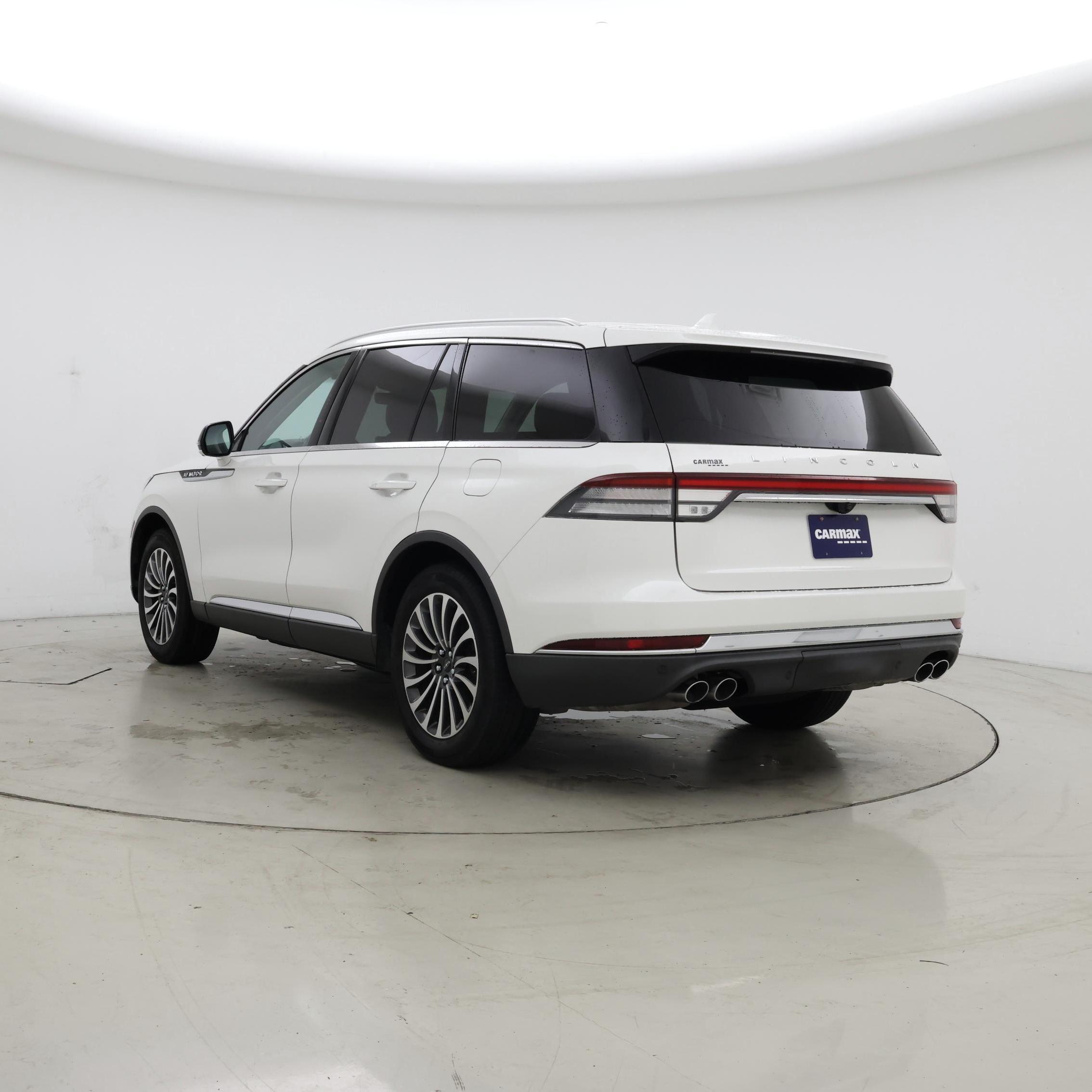 Thumbnail: 2020 Lincoln Aviator - 2