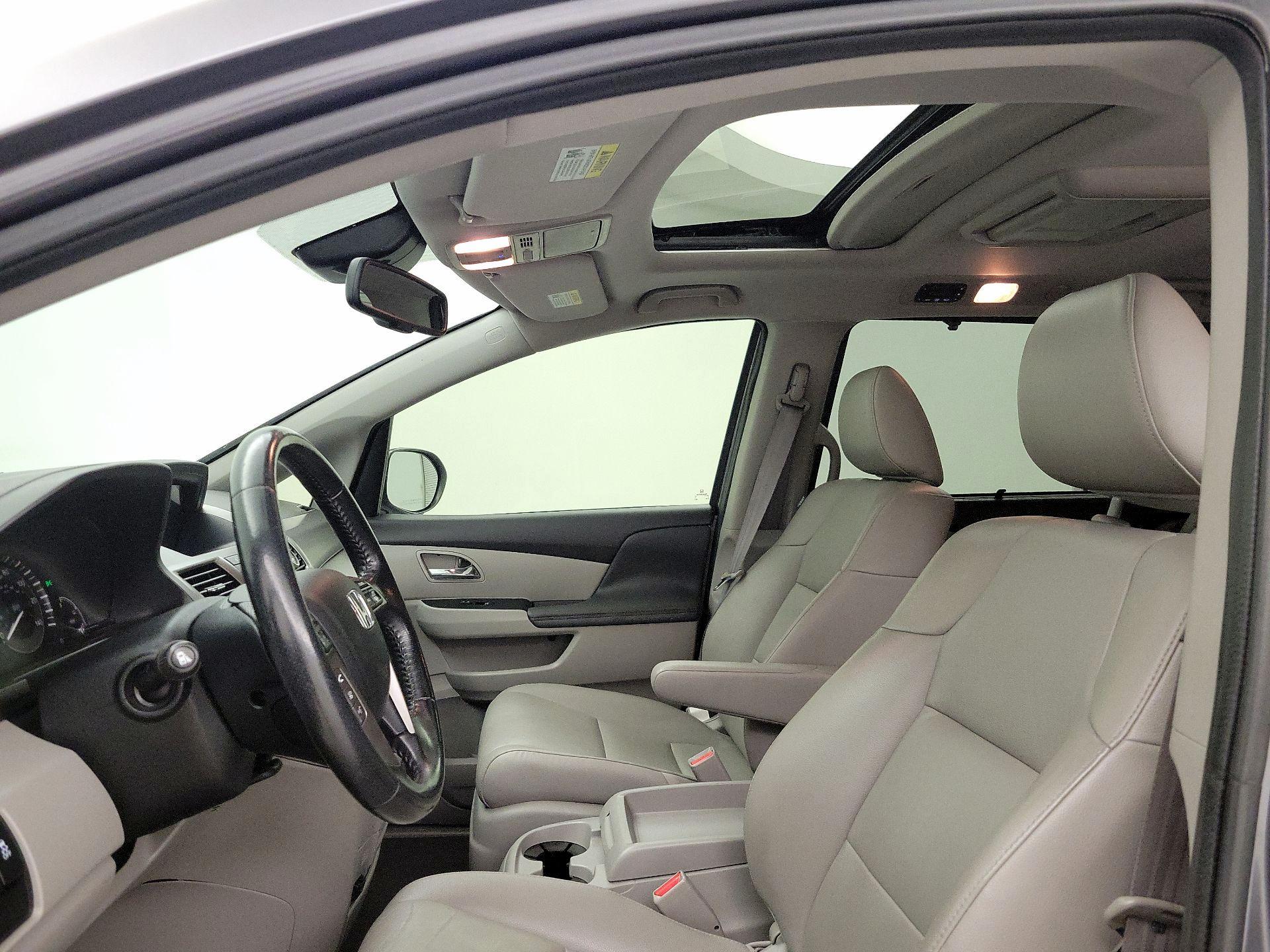 Thumbnail: 2016 Honda Odyssey - 19