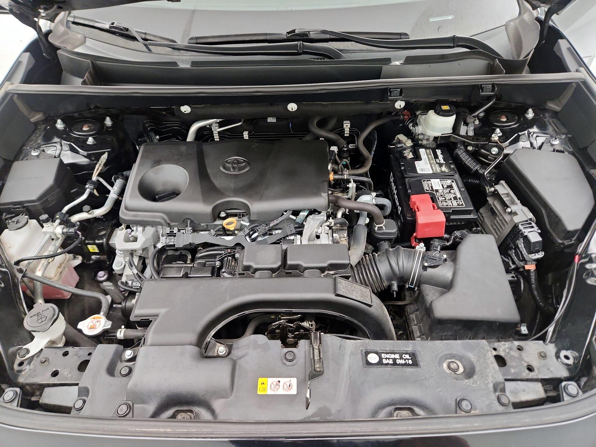 Thumbnail: 2021 Toyota RAV4 - 20