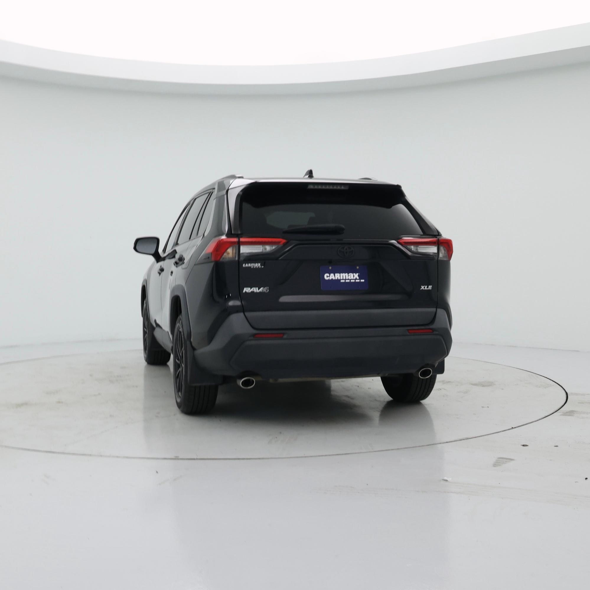 Thumbnail: 2021 Toyota RAV4 - 6