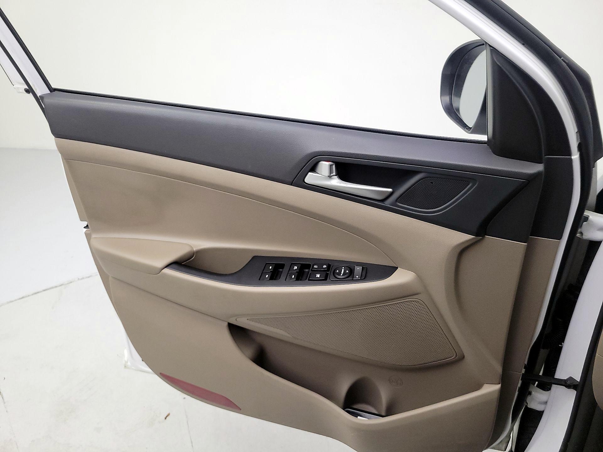 Thumbnail: 2021 Hyundai Tucson - 12