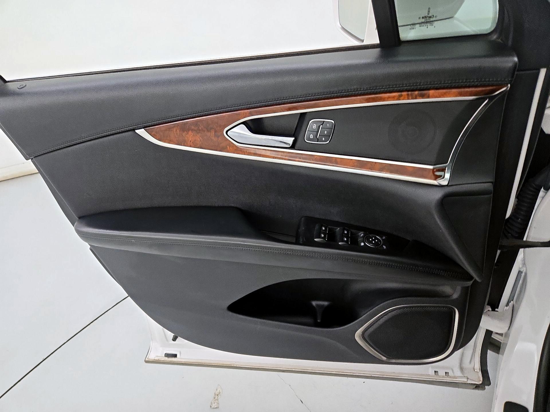 Thumbnail: 2018 Lincoln MKX - 12