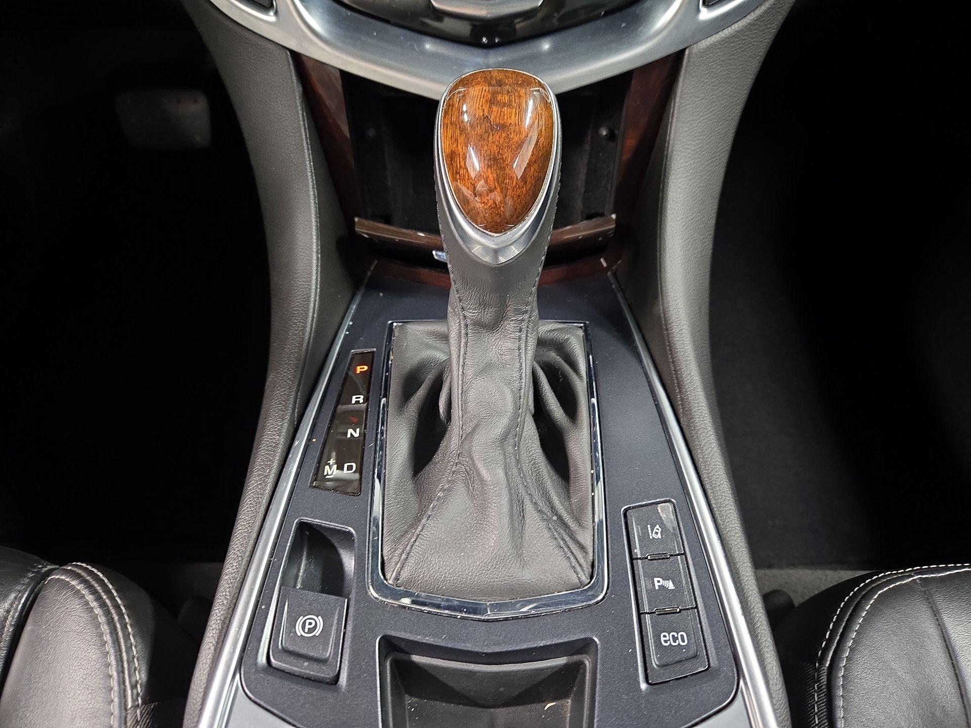 Thumbnail: 2015 Cadillac SRX - 18