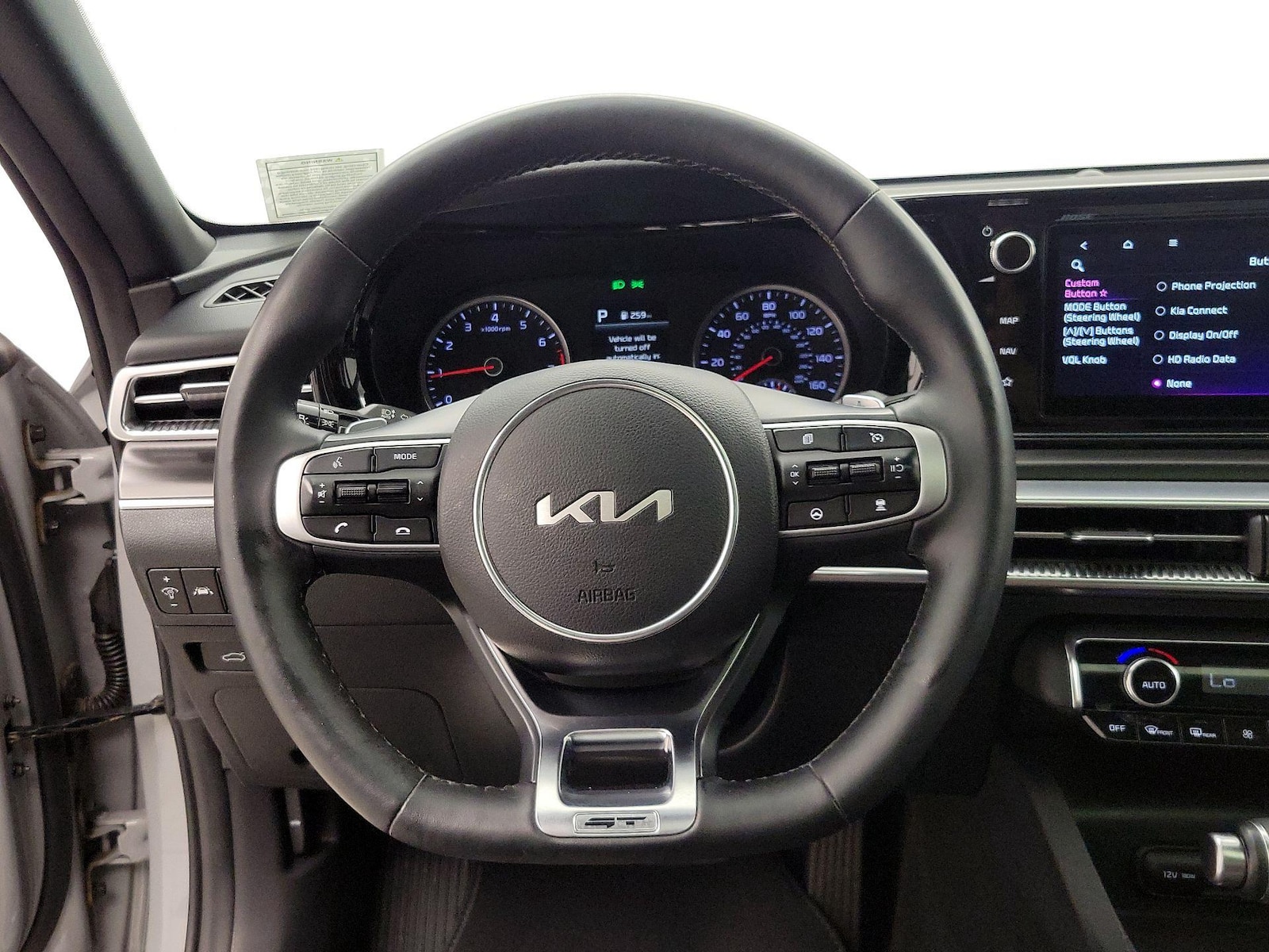 2024 Kia K5 GT - Photo 11