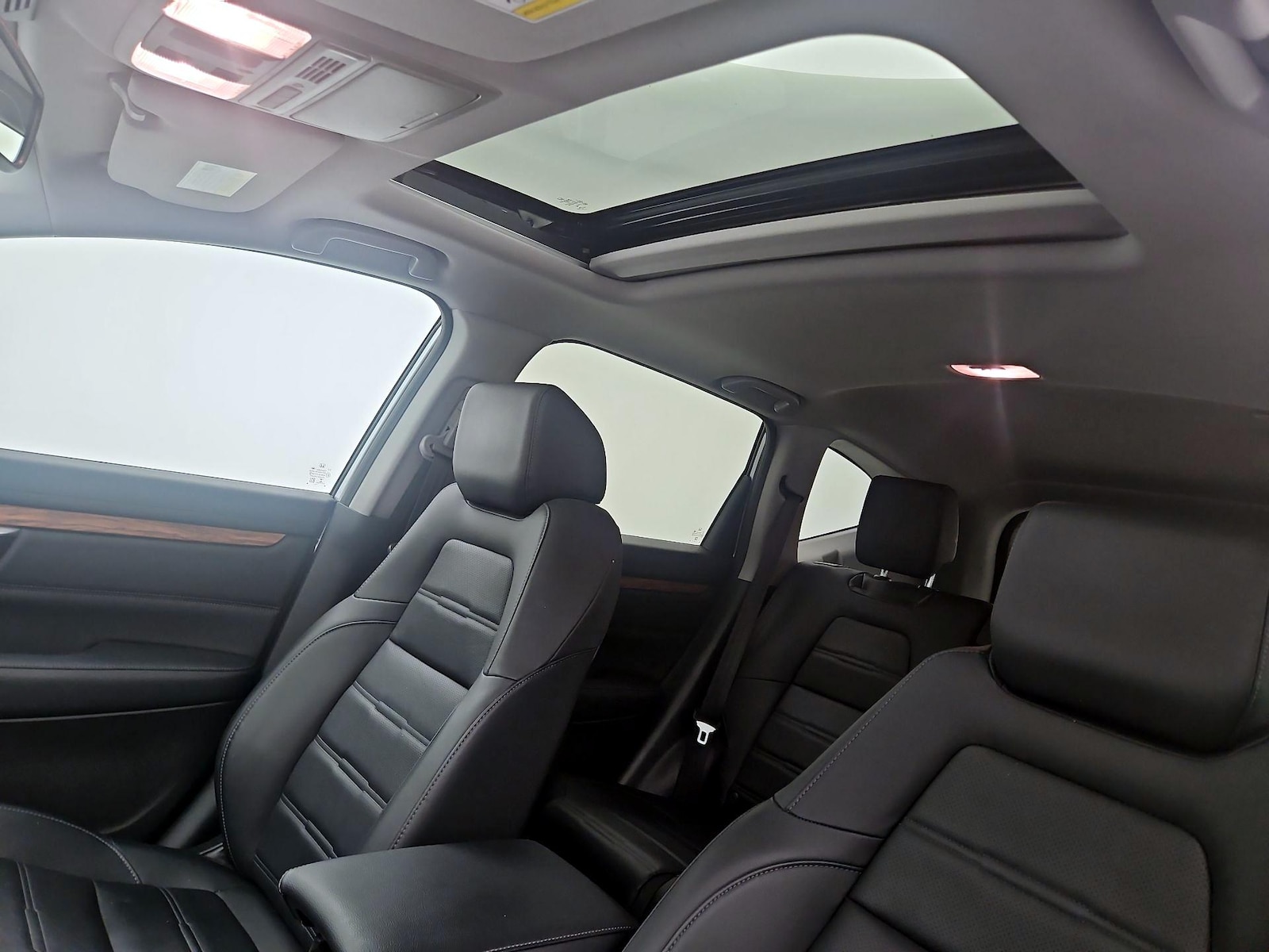 Sunroof(s) & Overhead Airbags