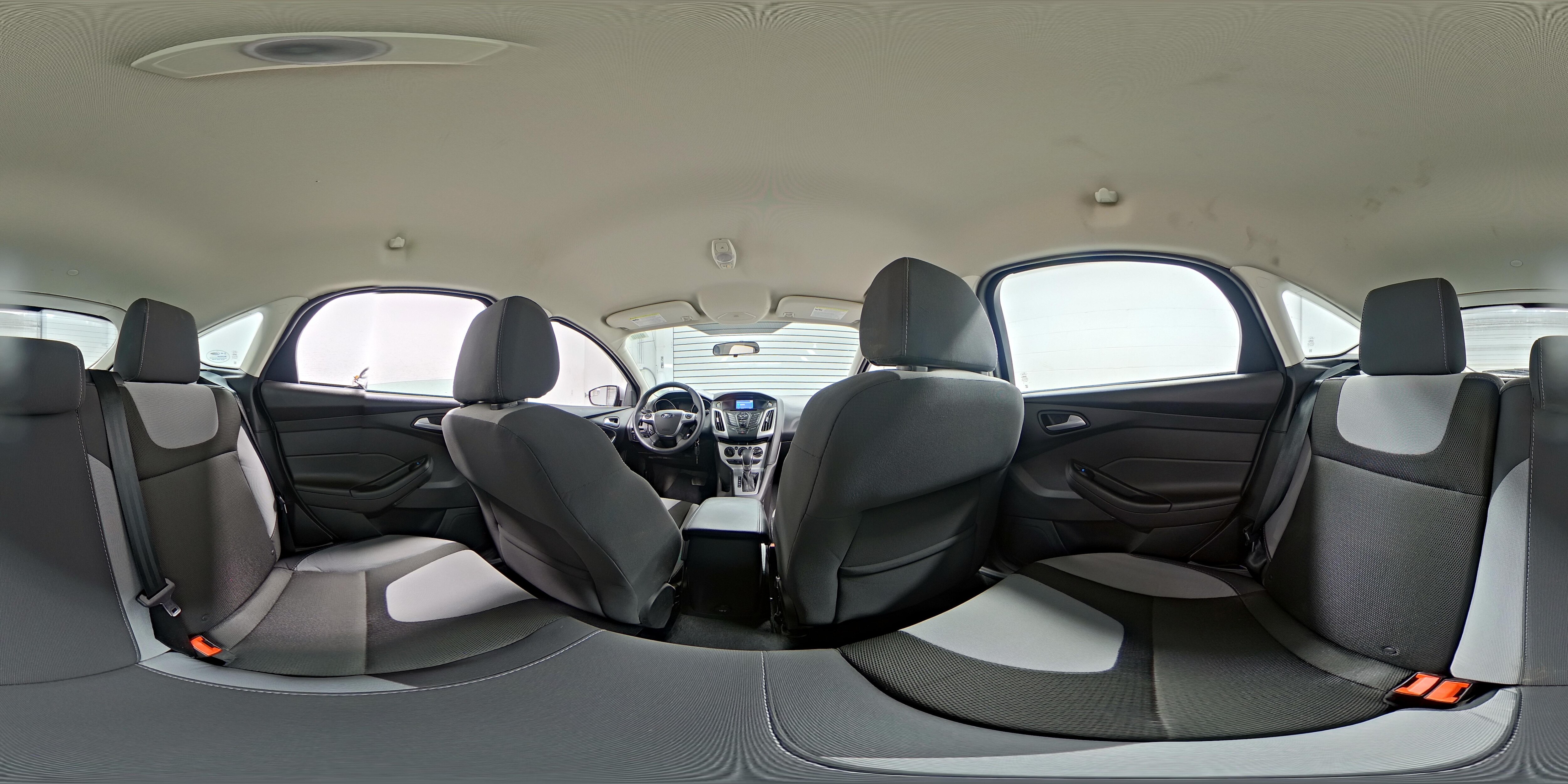 2014 Ford Focus SE - Photo 21