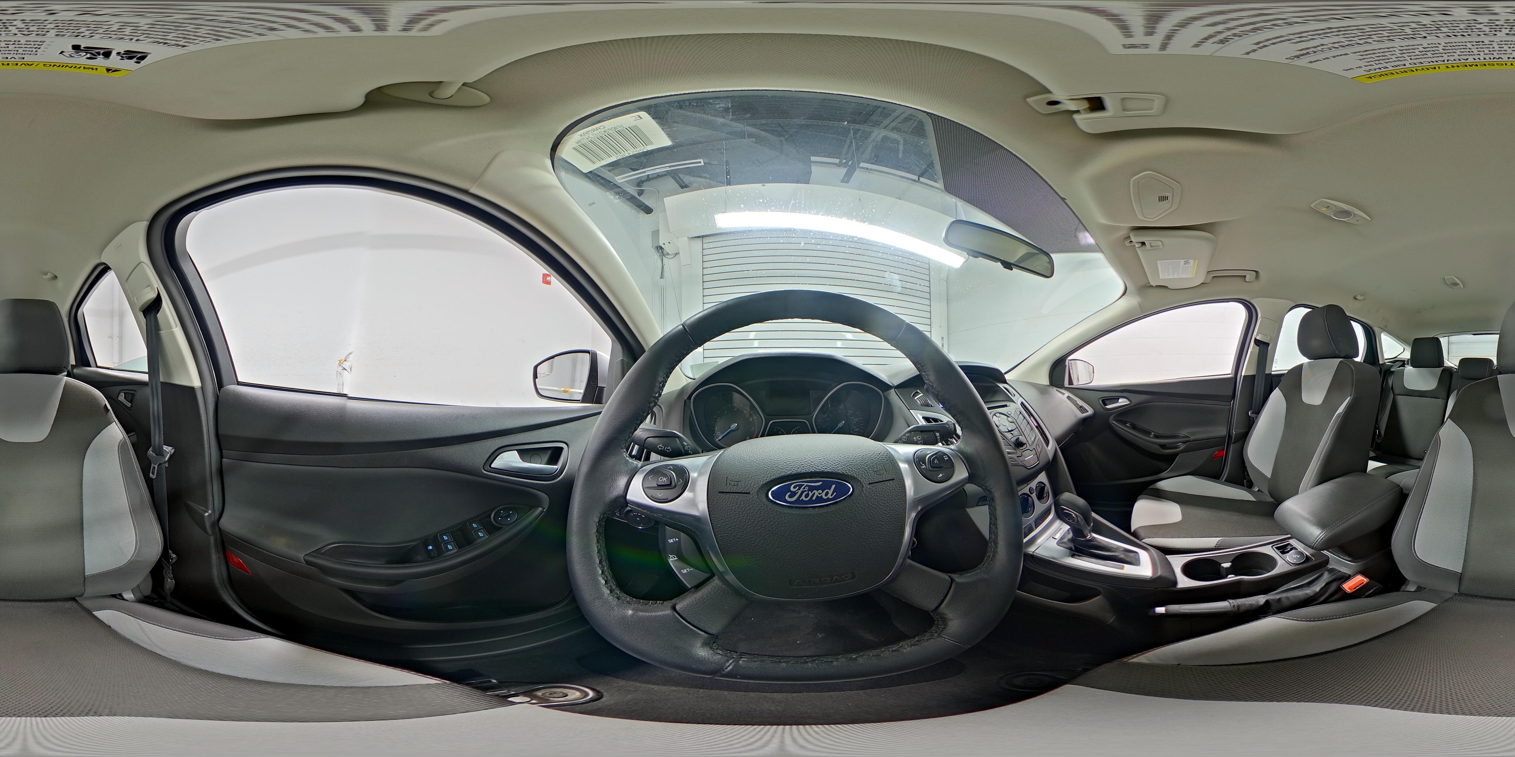 2014 Ford Focus SE - Photo 22