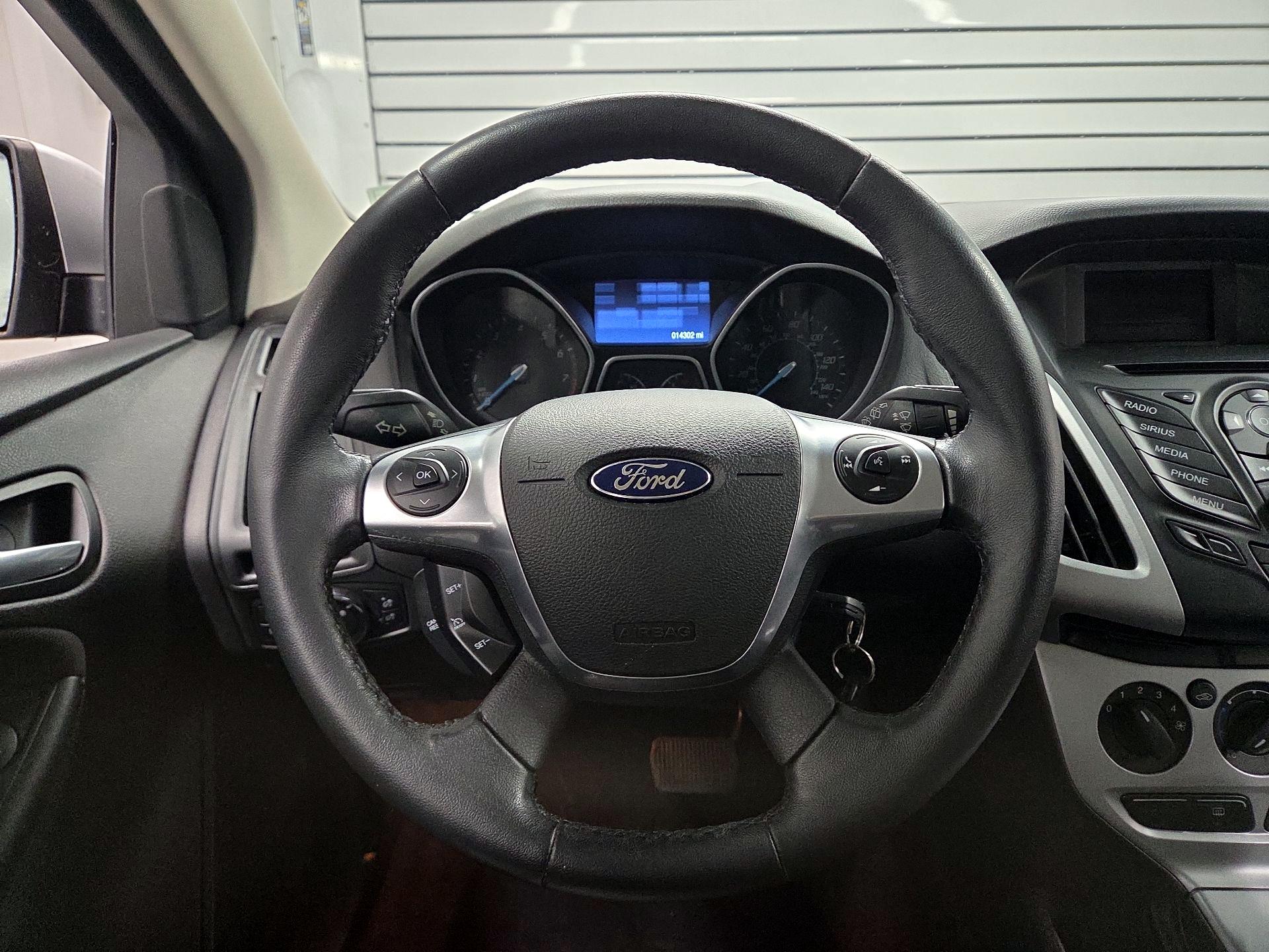 Thumbnail: 2014 Ford Focus - 10