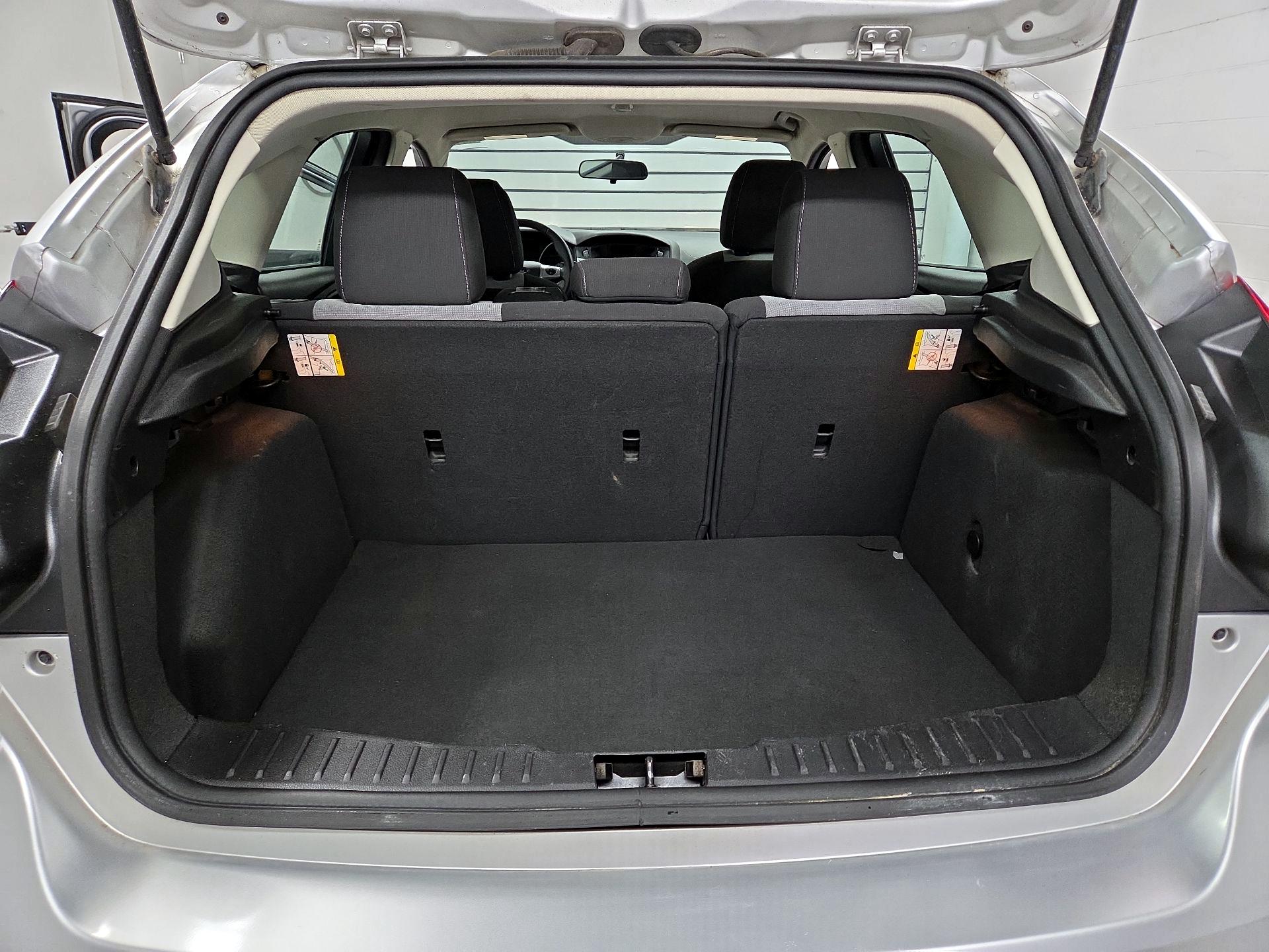Thumbnail: 2014 Ford Focus - 16