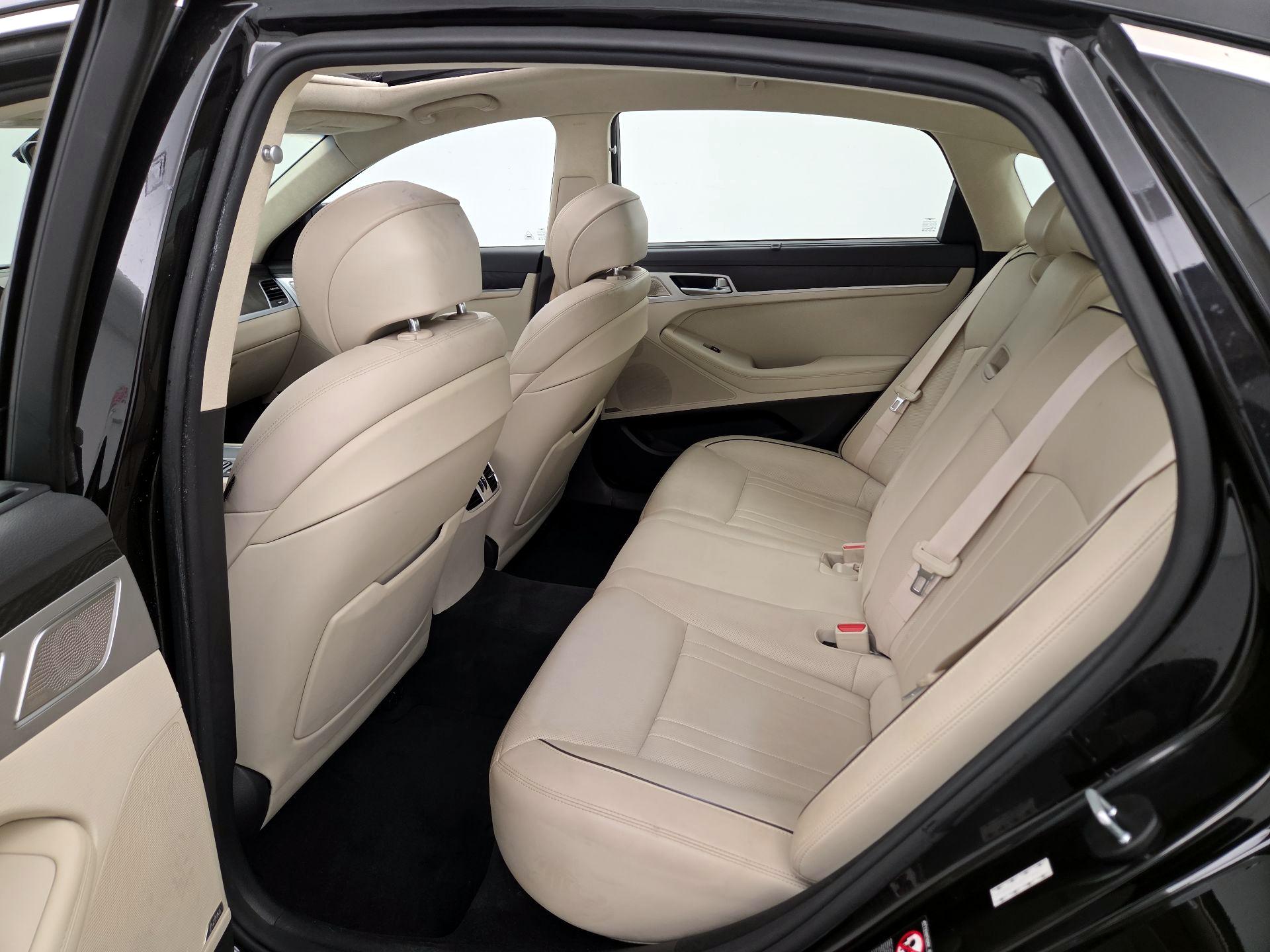Thumbnail: 2018 Genesis G80 - 20