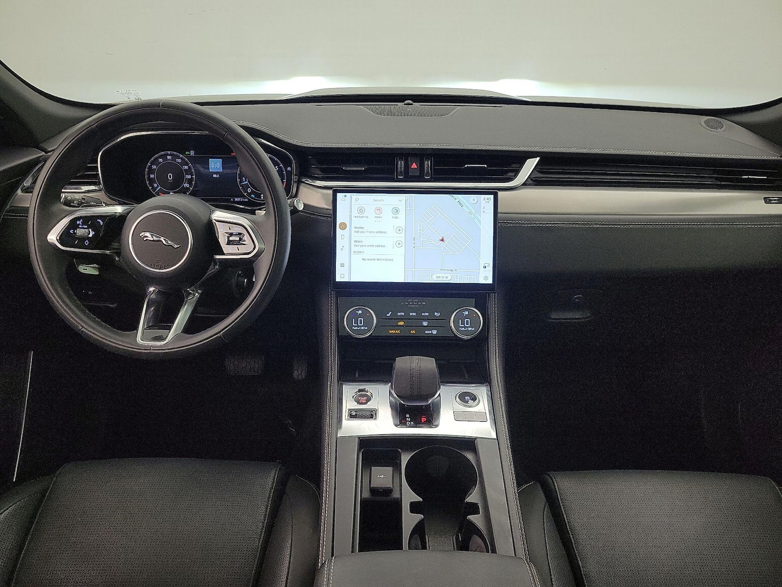 2024 Jaguar F-PACE R-Dynamic S - Photo 10