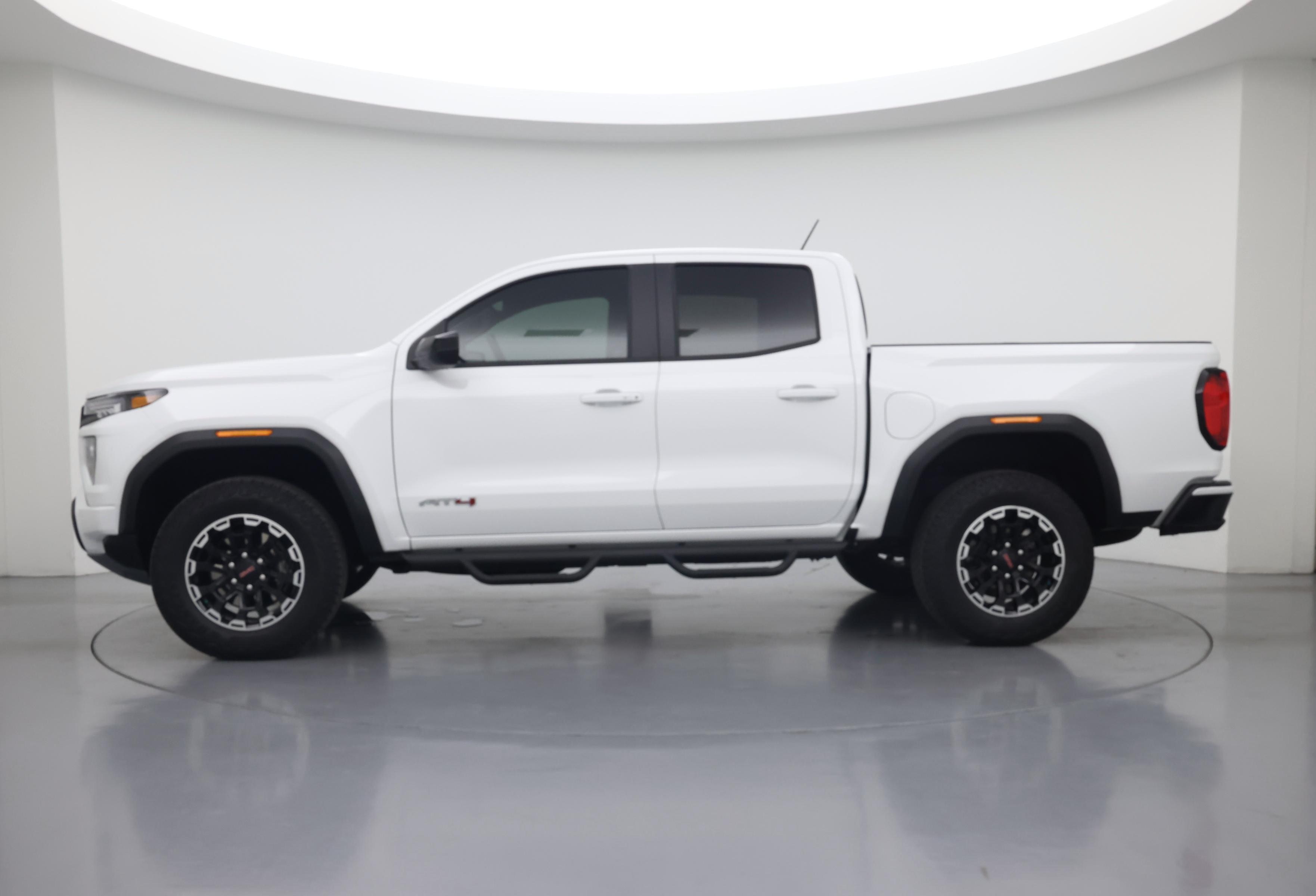 Thumbnail: 2026 GMC Canyon - 3