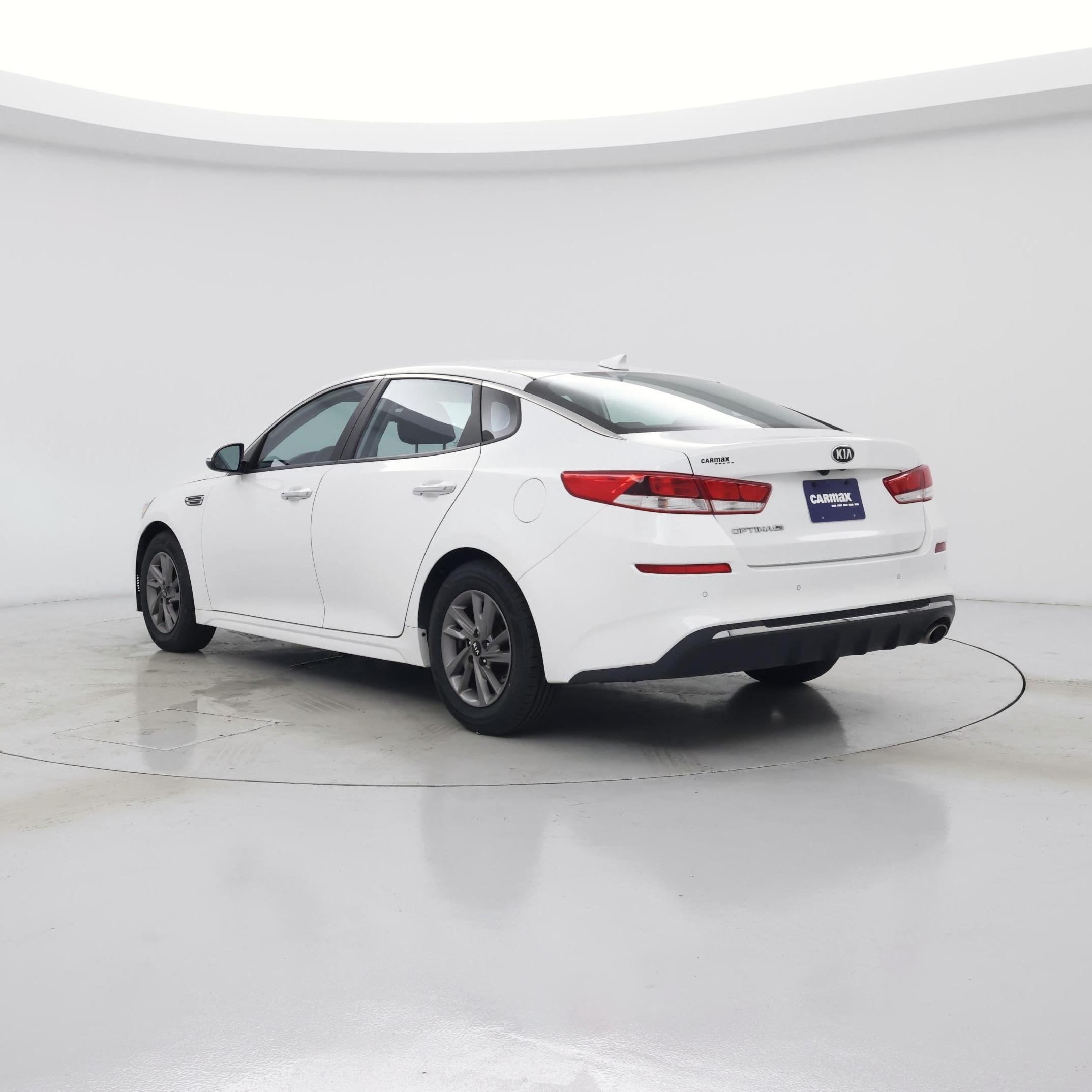 Thumbnail: 2020 Kia Optima - 2