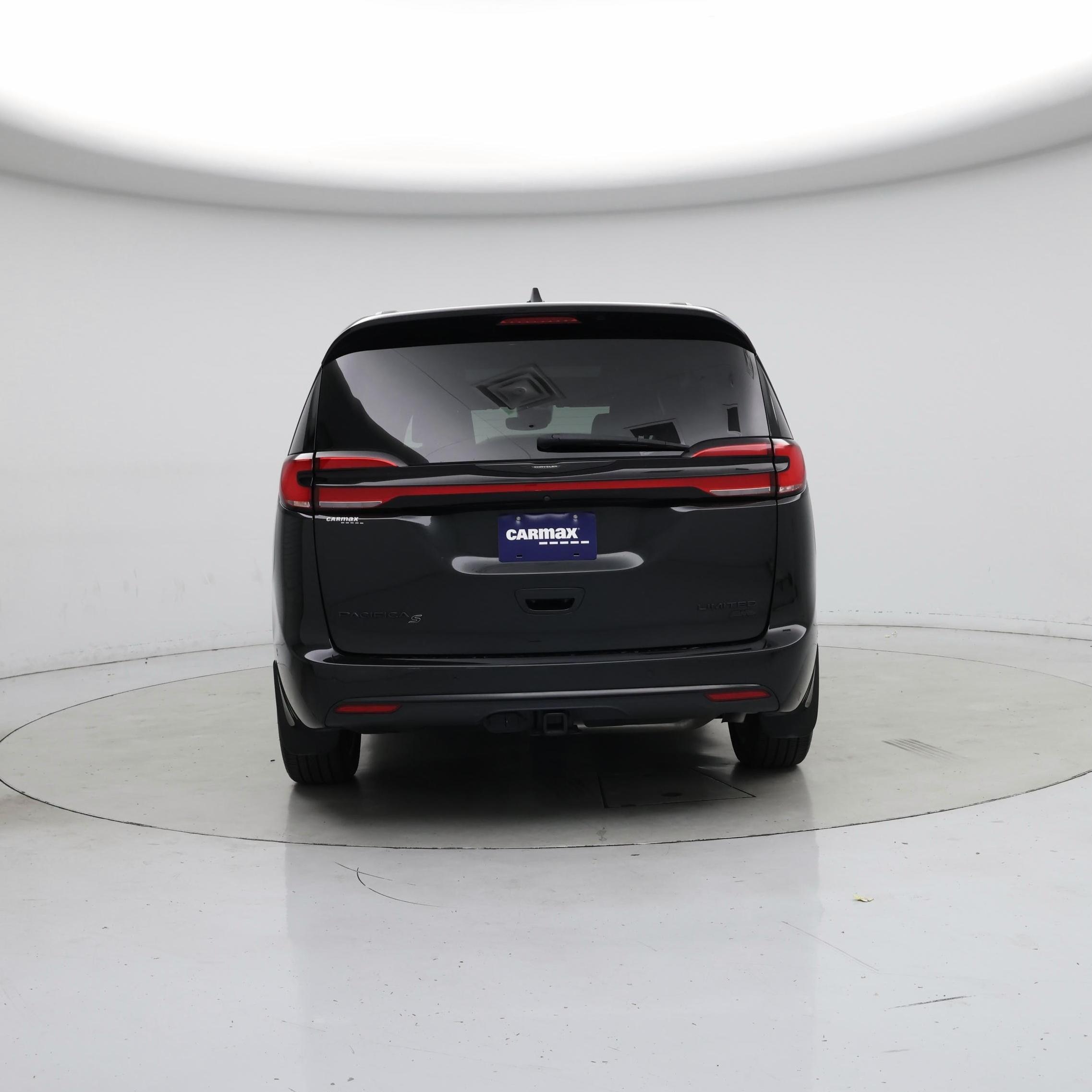 Thumbnail: 2023 Chrysler Pacifica - 6