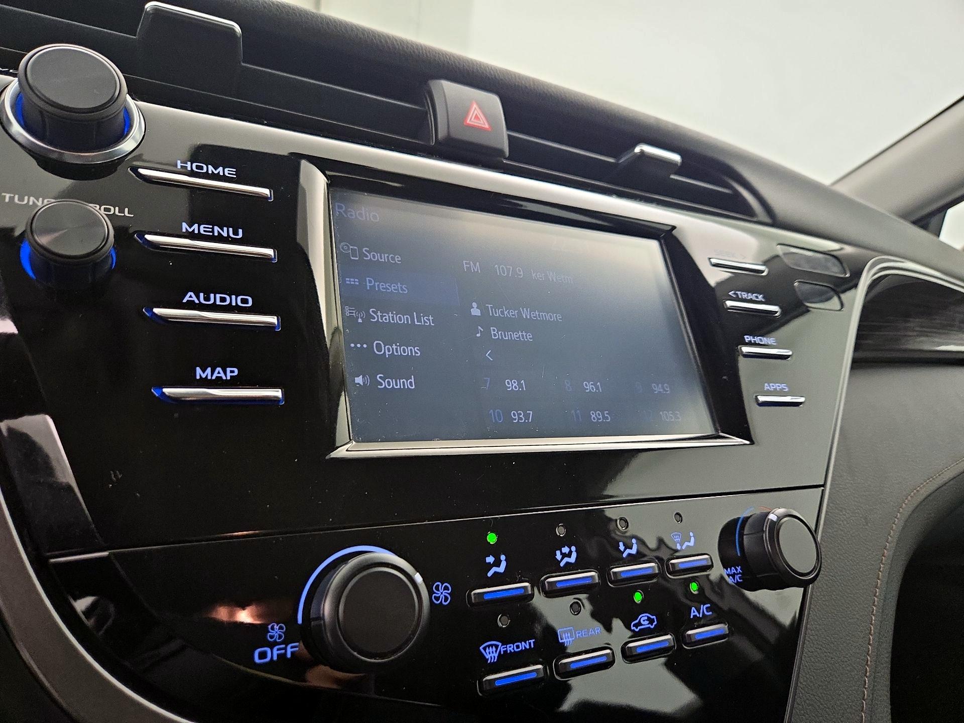 Thumbnail: 2019 Toyota Camry - 15