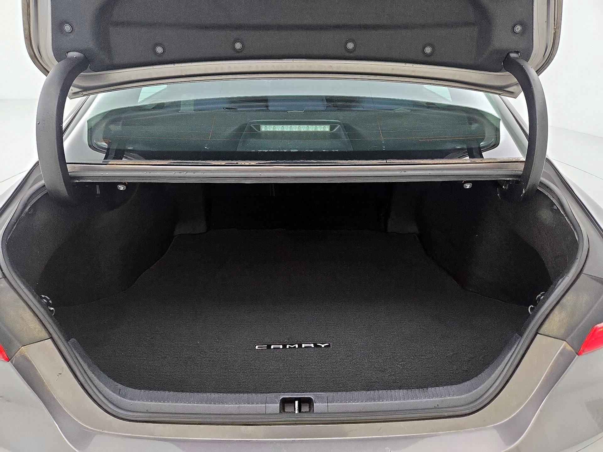 Thumbnail: 2019 Toyota Camry - 20
