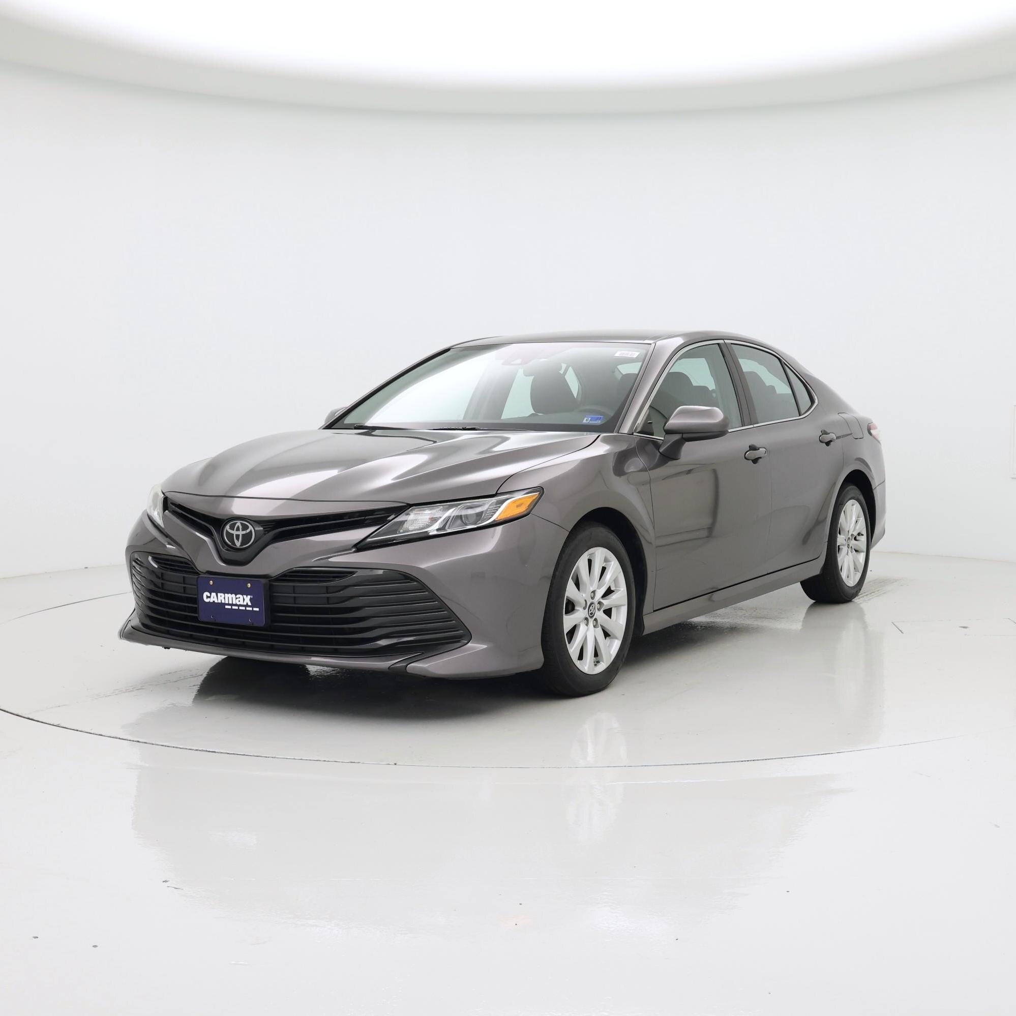 Thumbnail: 2019 Toyota Camry - 4