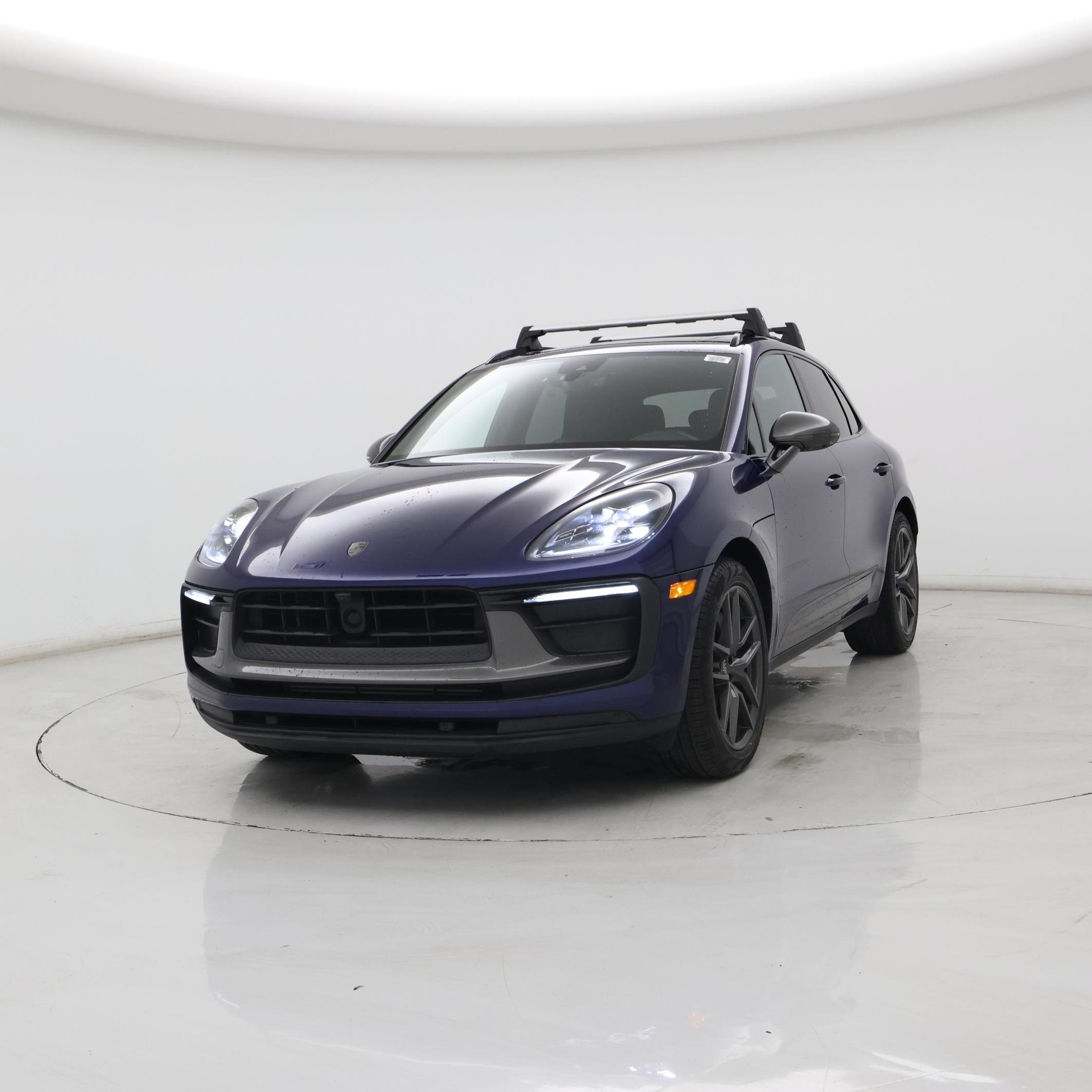 Thumbnail: 2023 Porsche Macan - 4
