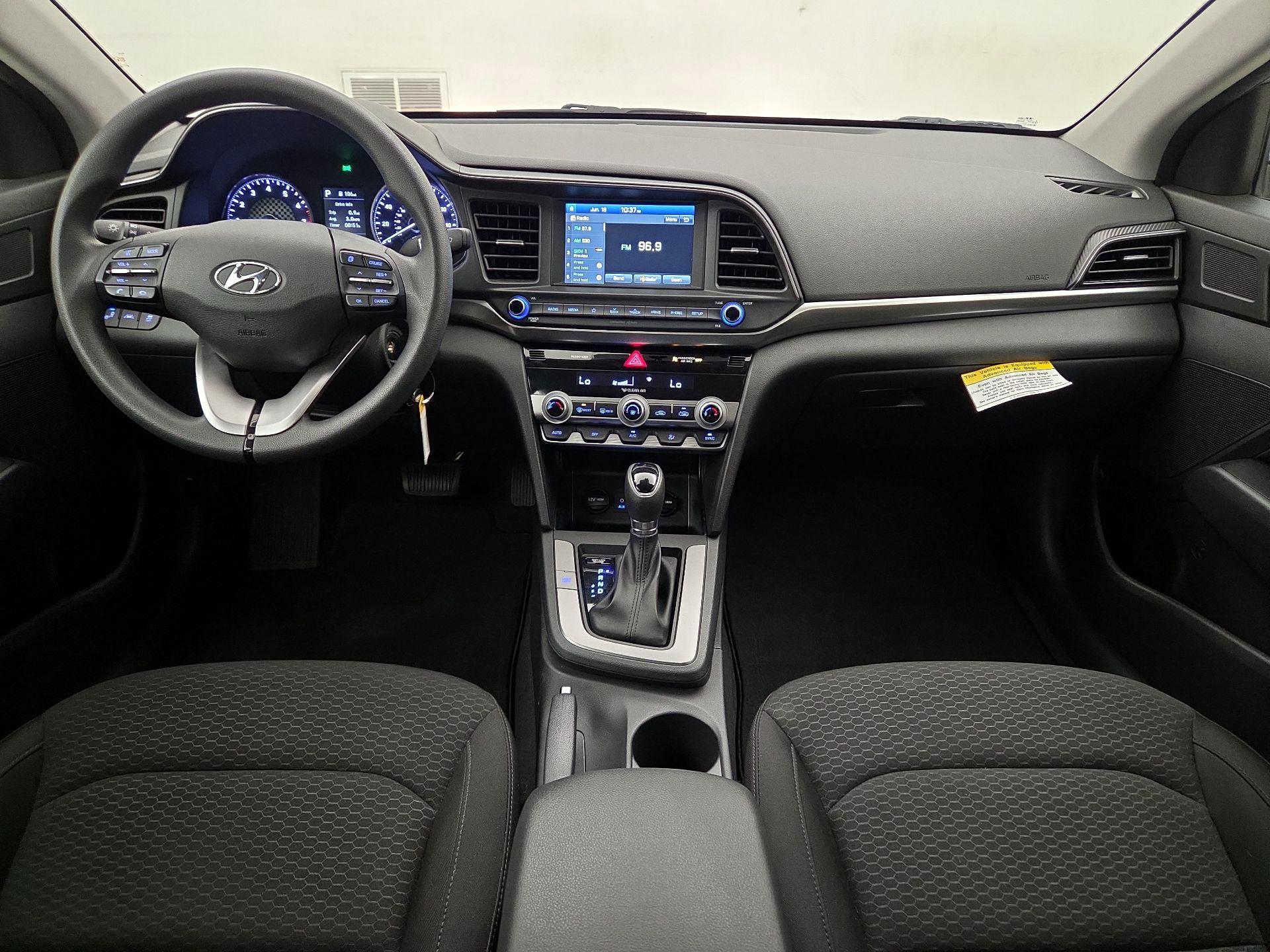 Thumbnail: 2020 Hyundai Elantra - 9