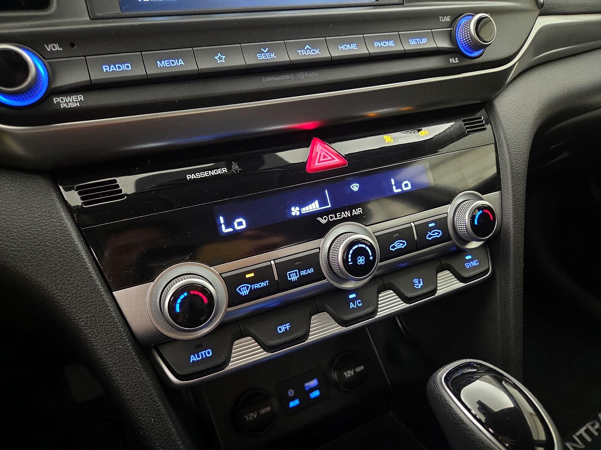 Thumbnail: 2020 Hyundai Elantra - 16