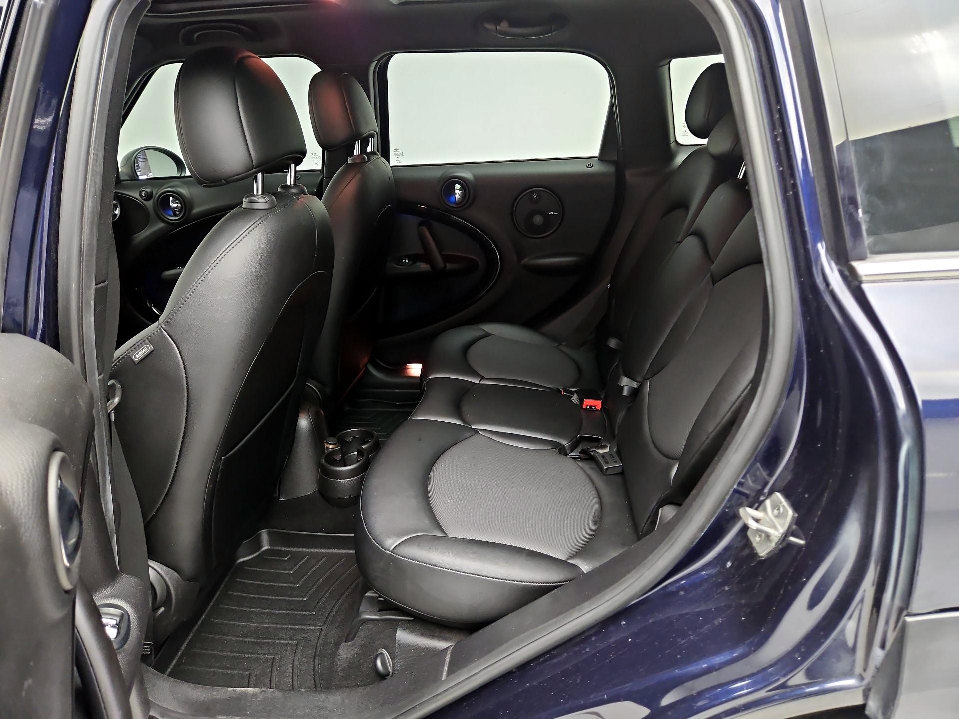 Thumbnail: 2016 MINI Cooper Countryman - 18