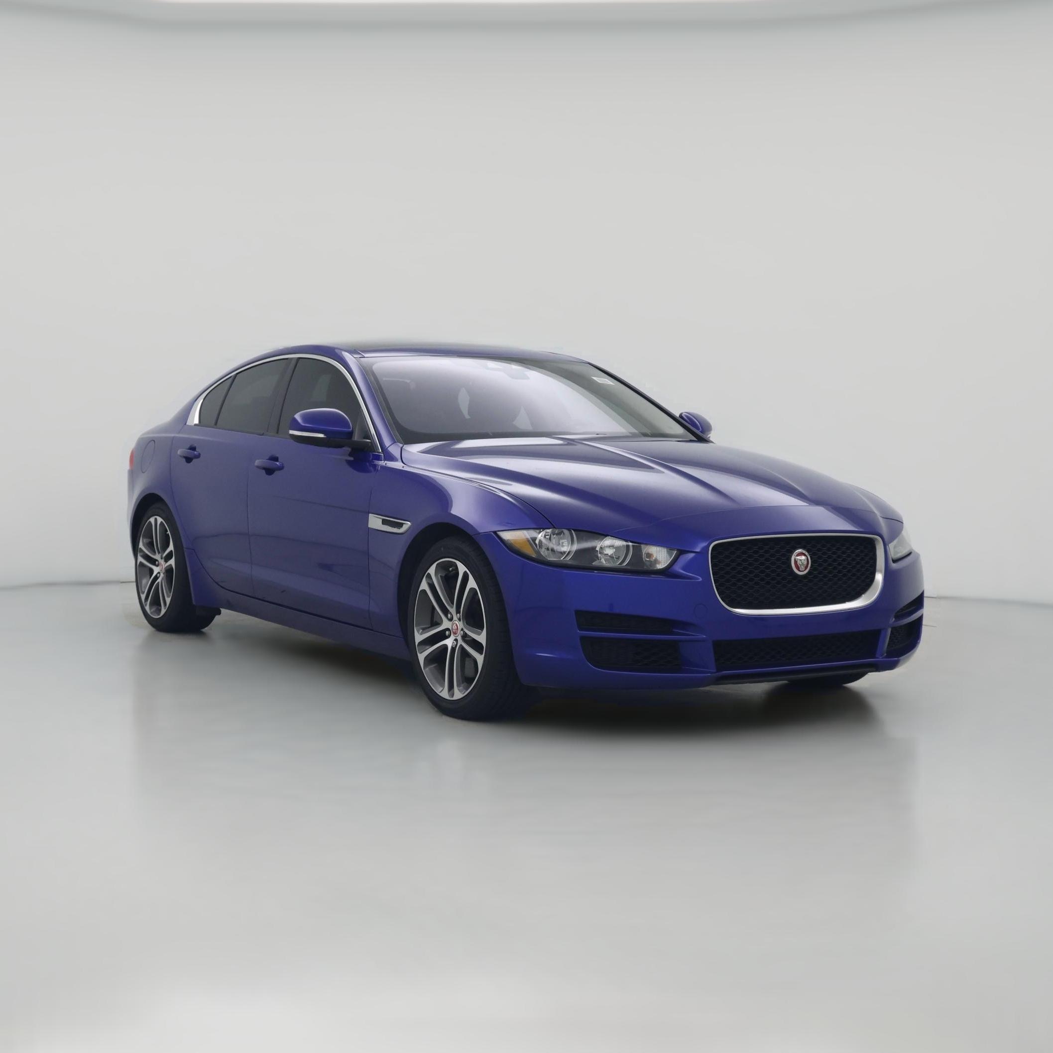 Thumbnail: 2017 Jaguar XE - 1