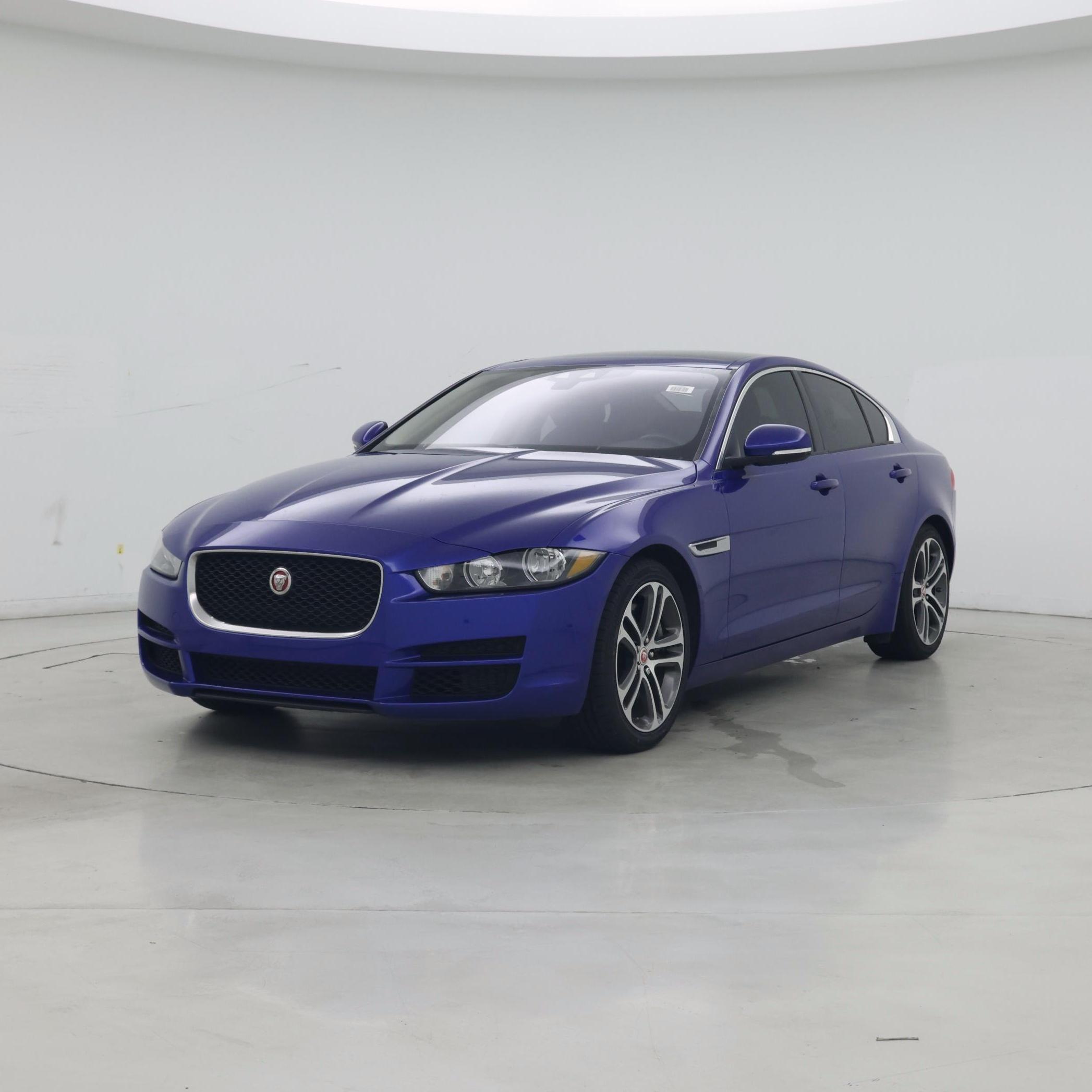 Thumbnail: 2017 Jaguar XE - 4