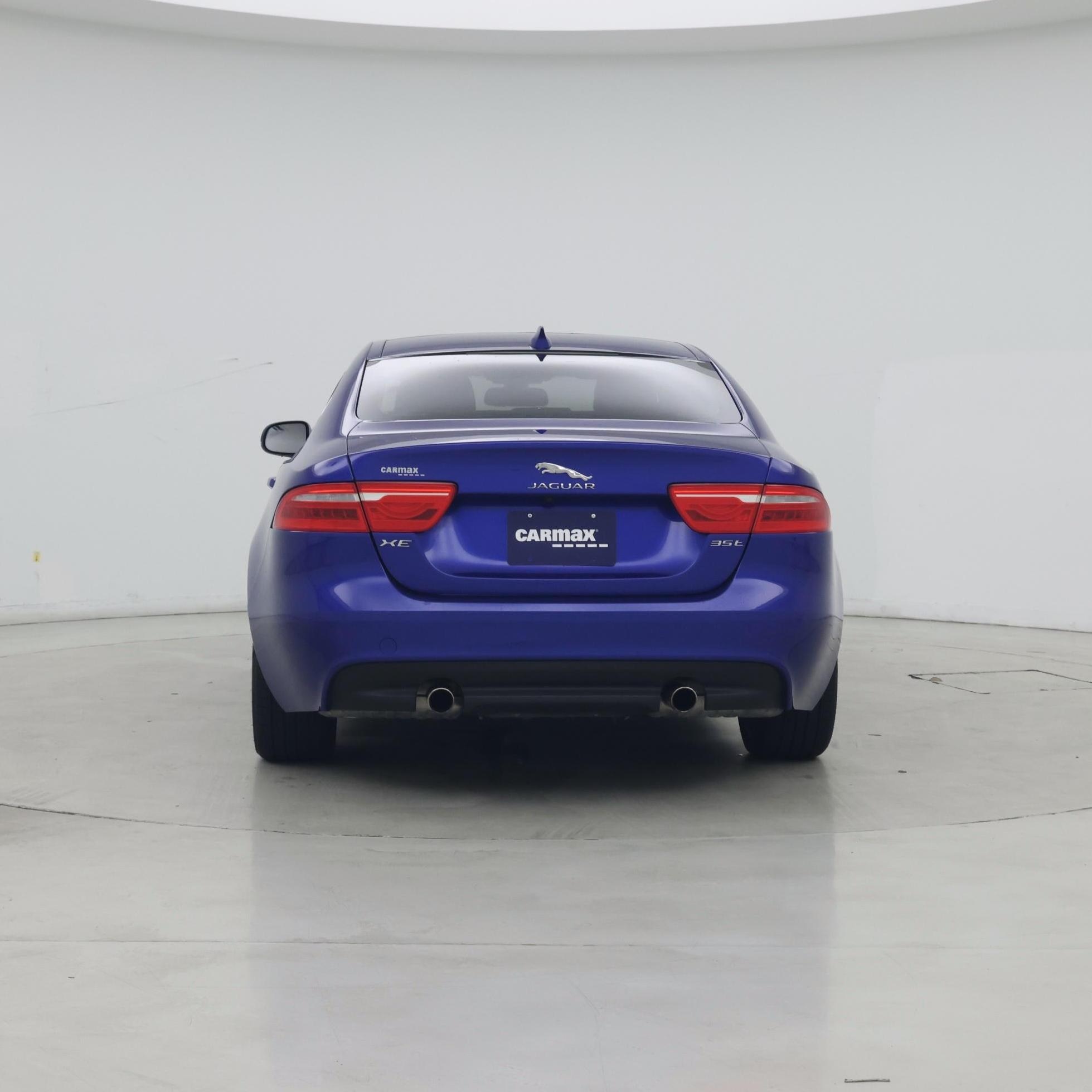 Thumbnail: 2017 Jaguar XE - 6