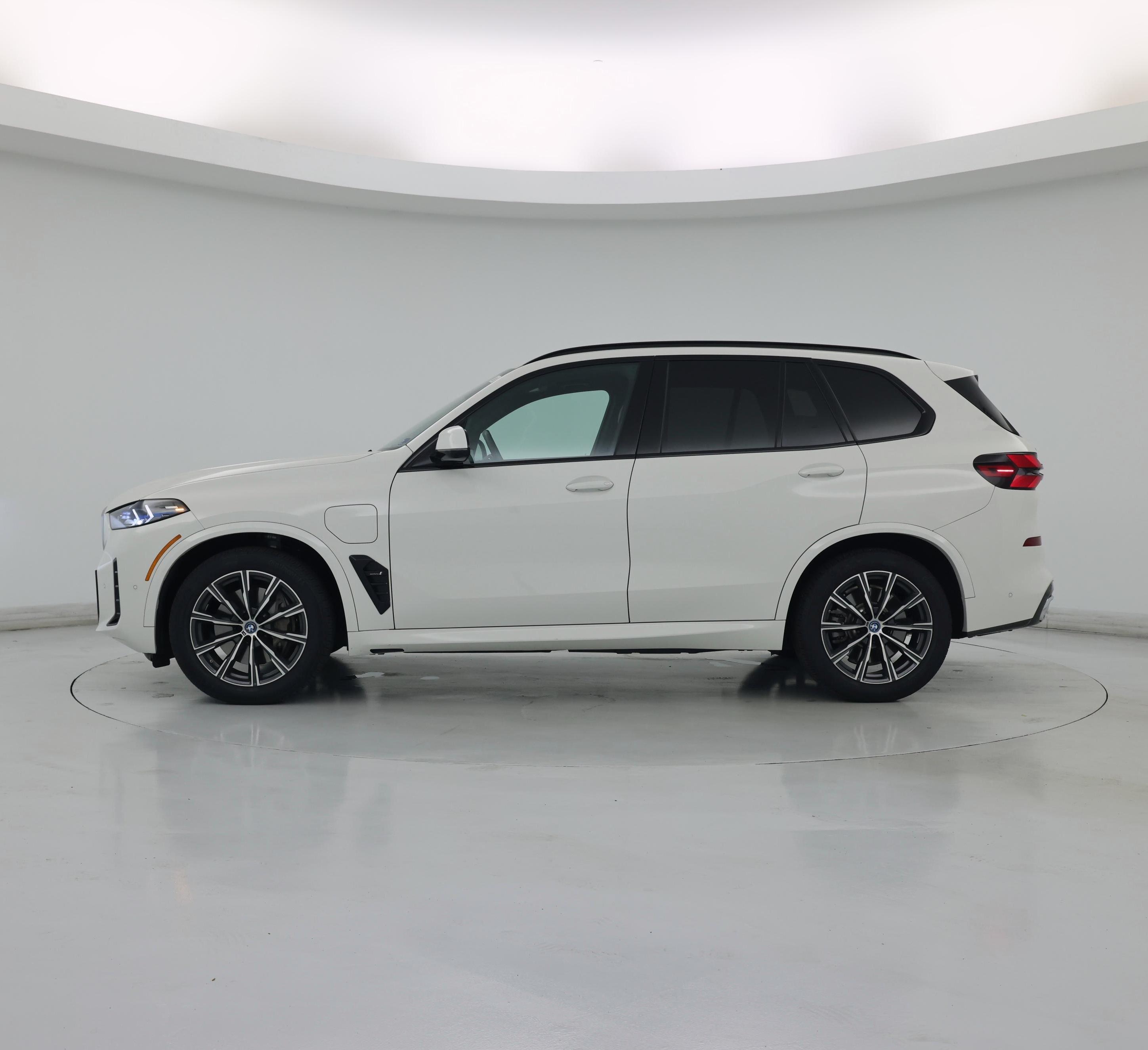 Thumbnail: 2024 BMW X5 - 3
