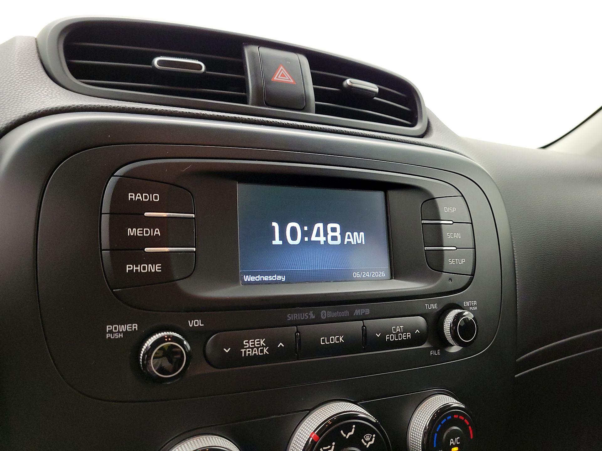Thumbnail: 2016 Kia Soul - 15
