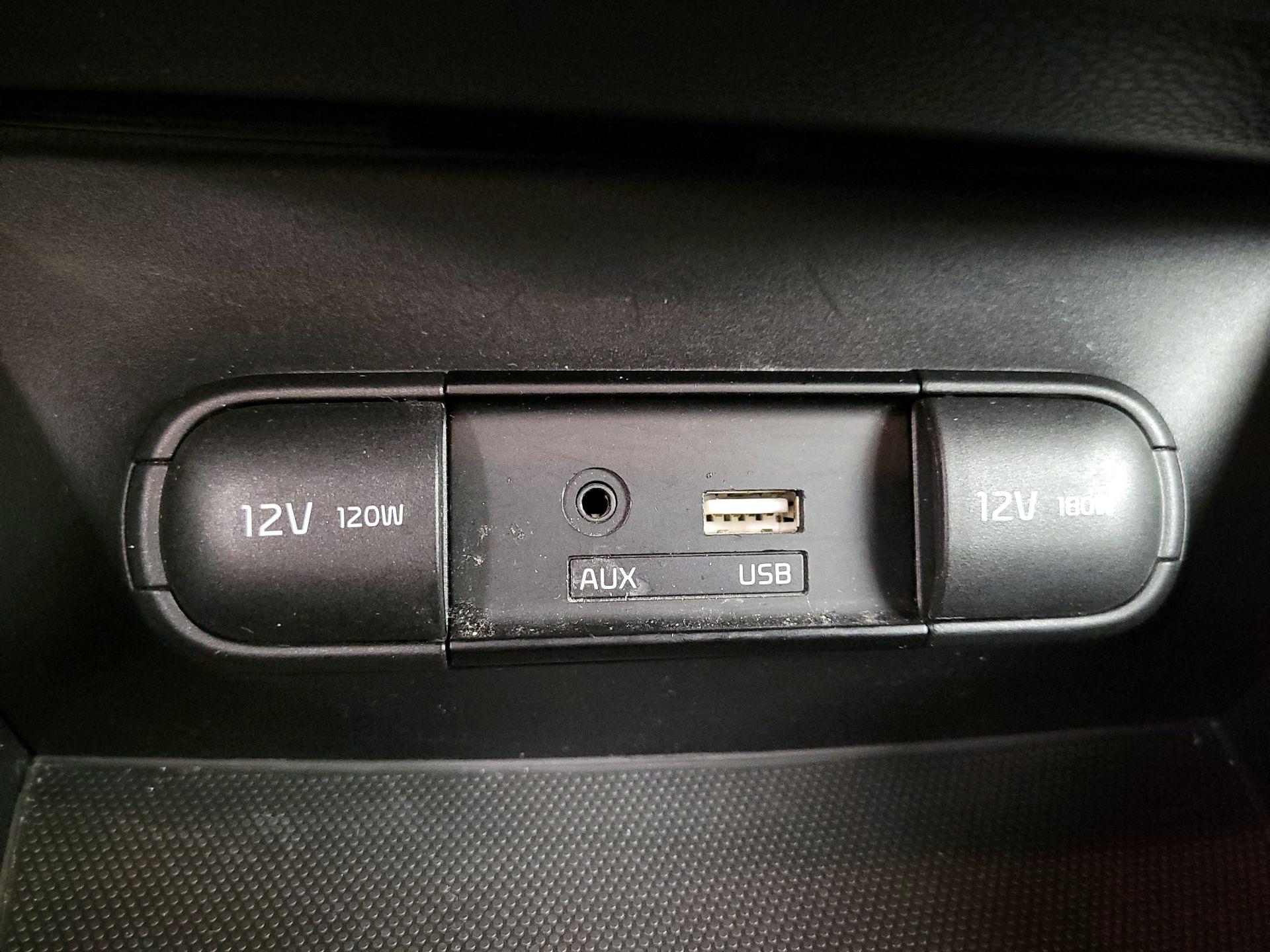 Thumbnail: 2016 Kia Soul - 18