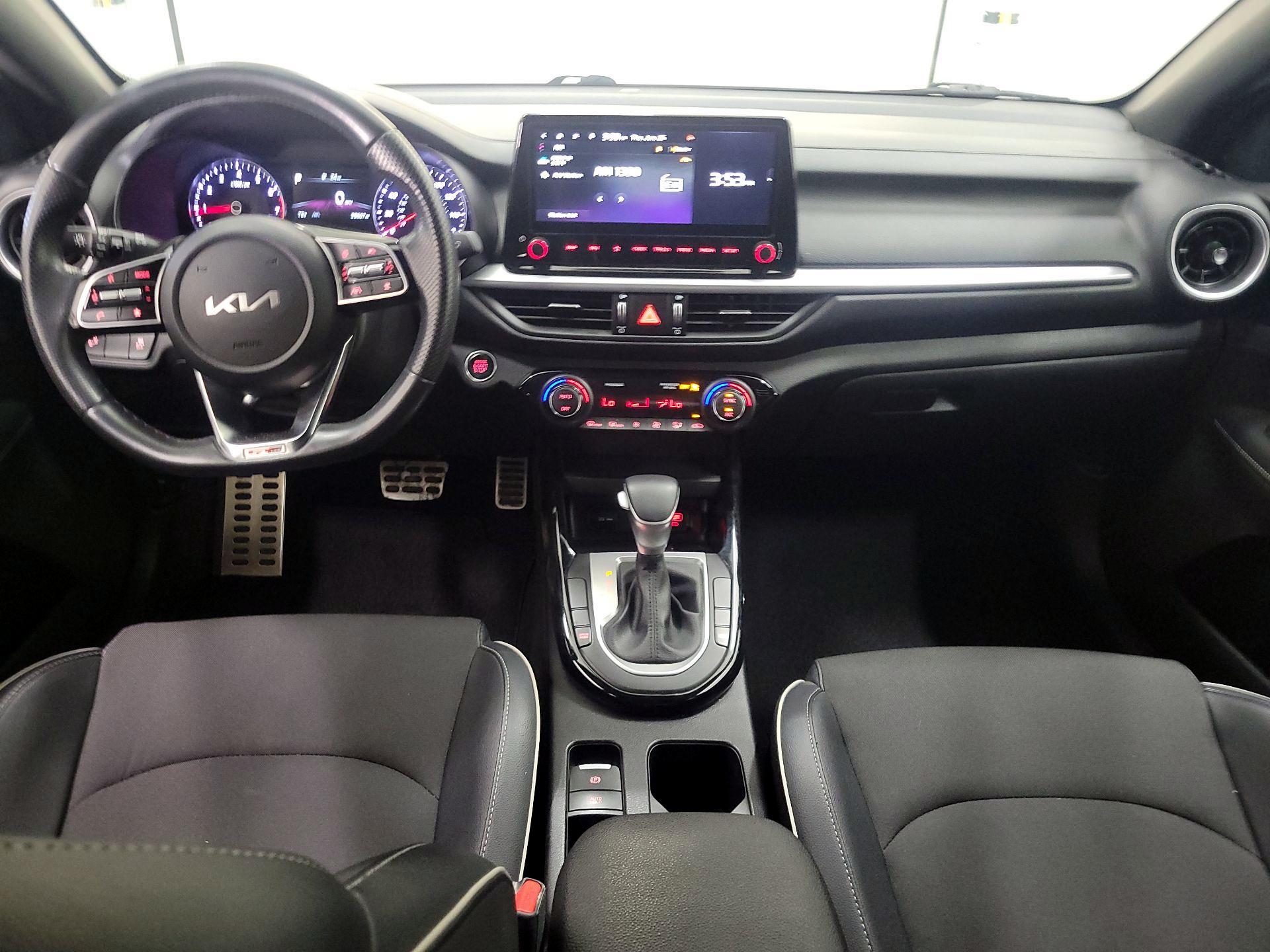 Thumbnail: 2023 Kia Forte - 9