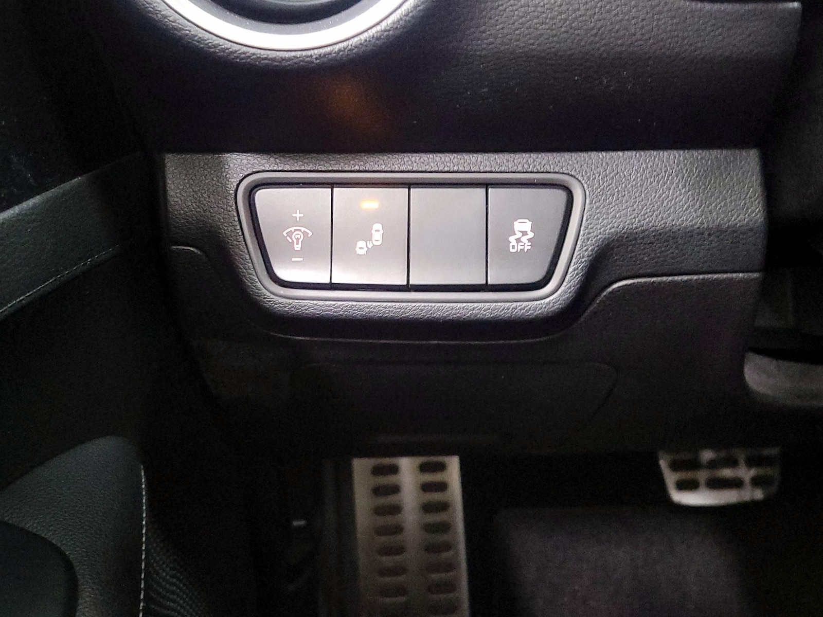 2023 Kia Forte GT-Line - Photo 14