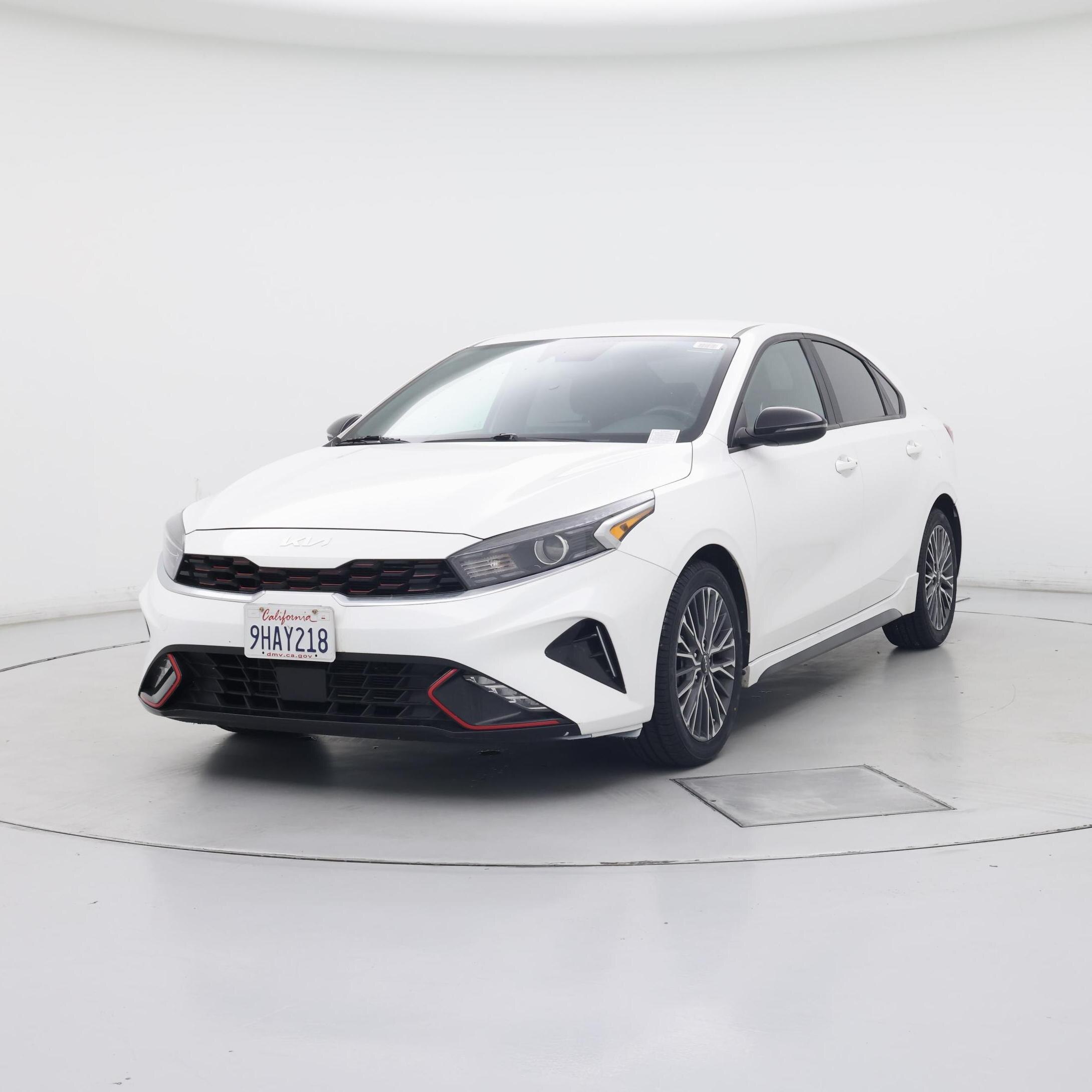 Thumbnail: 2023 Kia Forte - 4