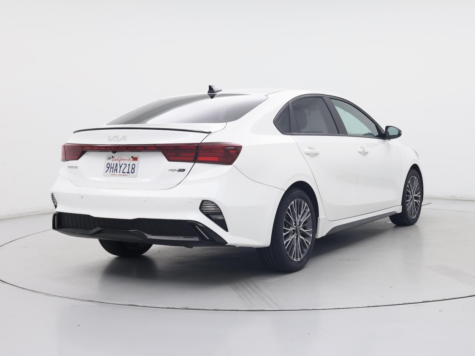 2023 Kia Forte GT-Line - Photo 9