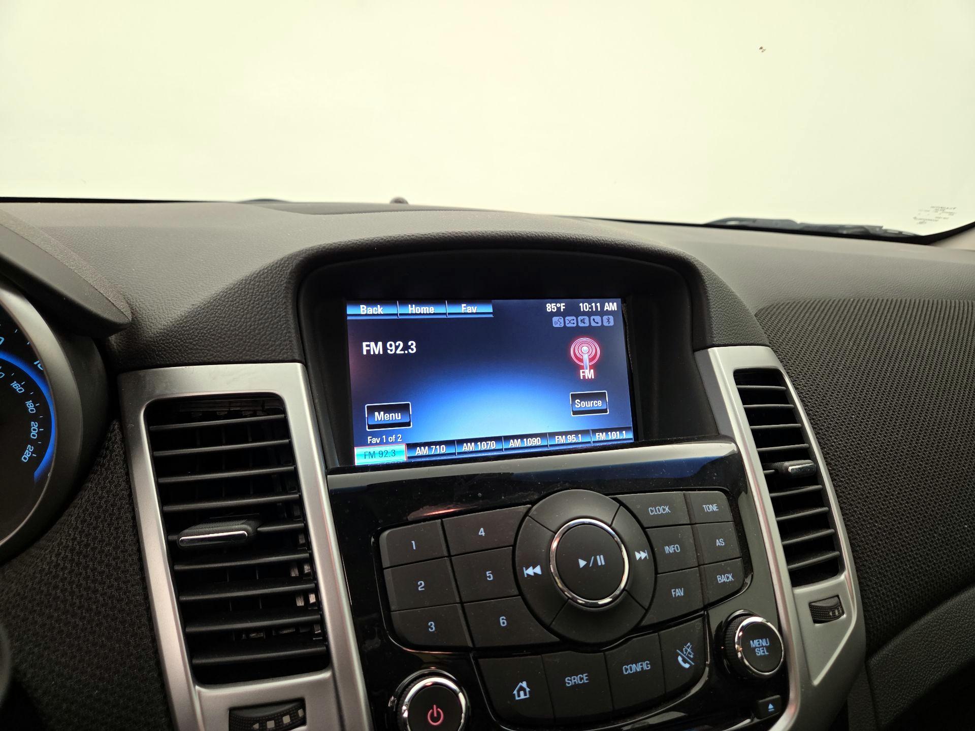 Thumbnail: 2016 Chevrolet Cruze - 15