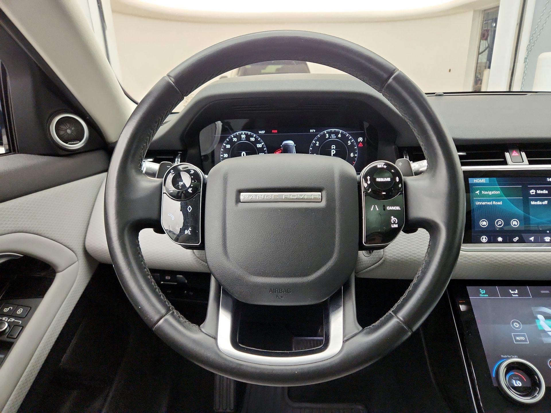 Thumbnail: 2020 Land Rover Range Rover Evoque - 10