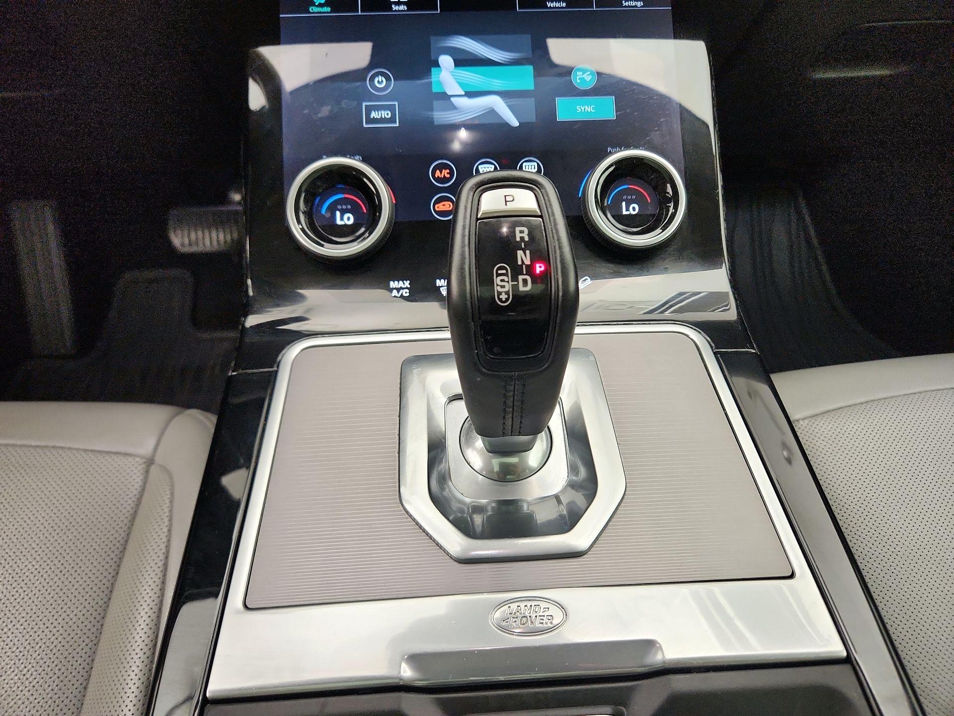 Thumbnail: 2020 Land Rover Range Rover Evoque - 17