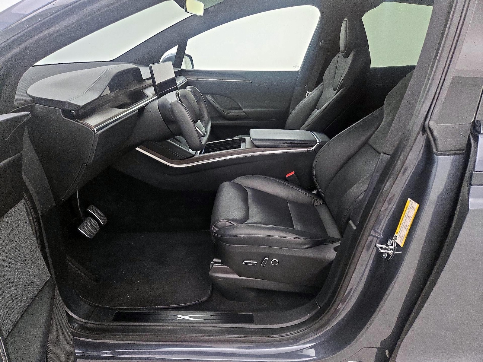 2022 Tesla Model X Long Range - Photo 12