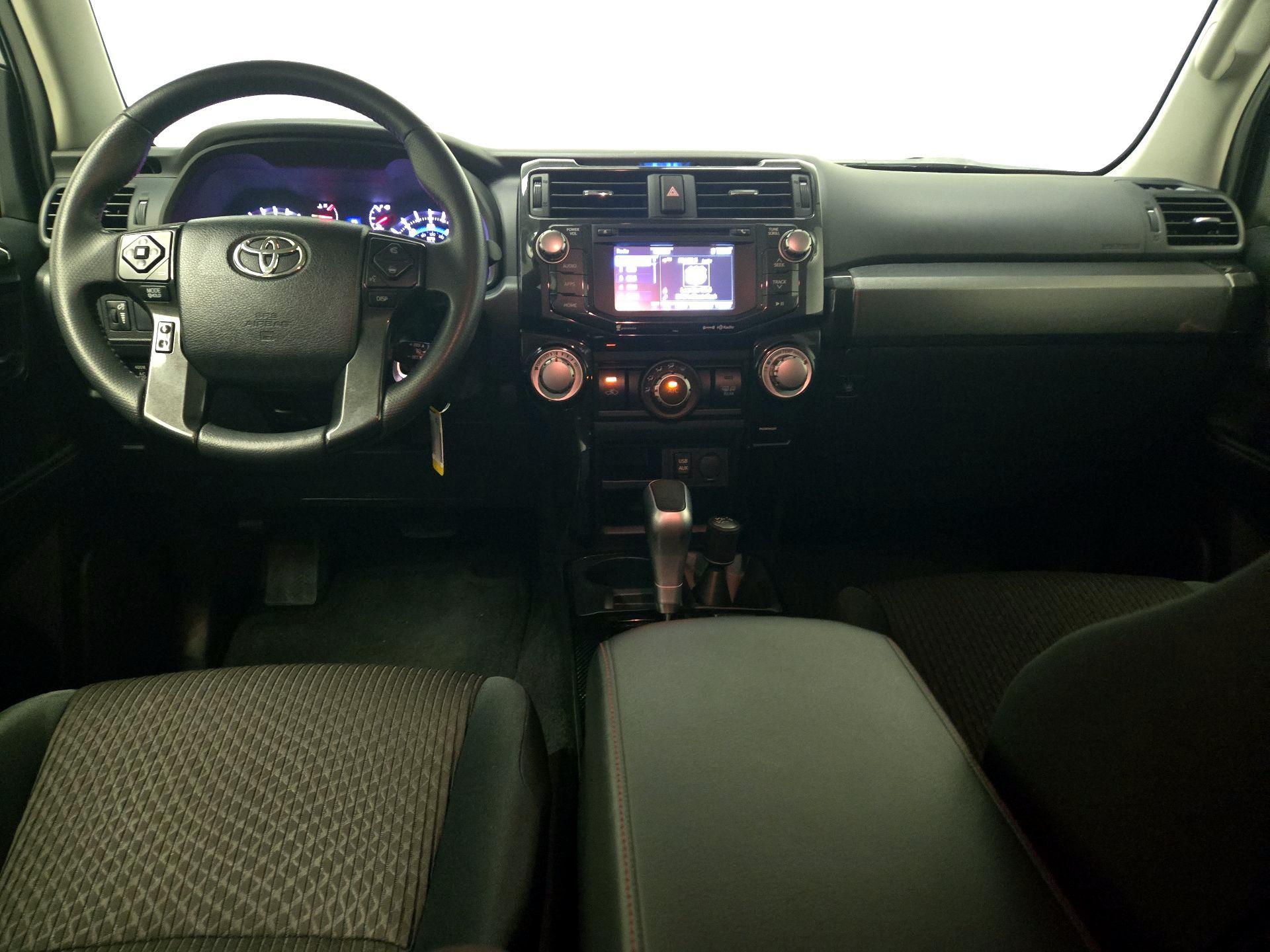Thumbnail: 2019 Toyota 4Runner - 9