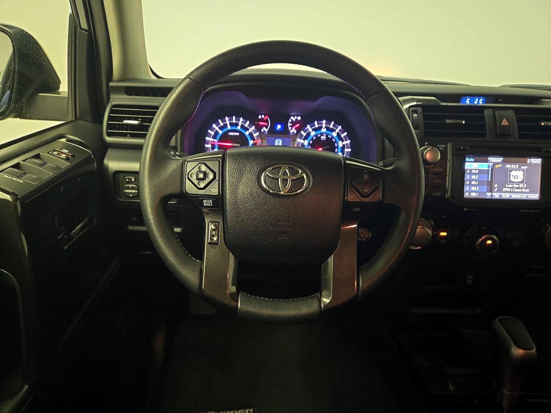 Thumbnail: 2019 Toyota 4Runner - 10