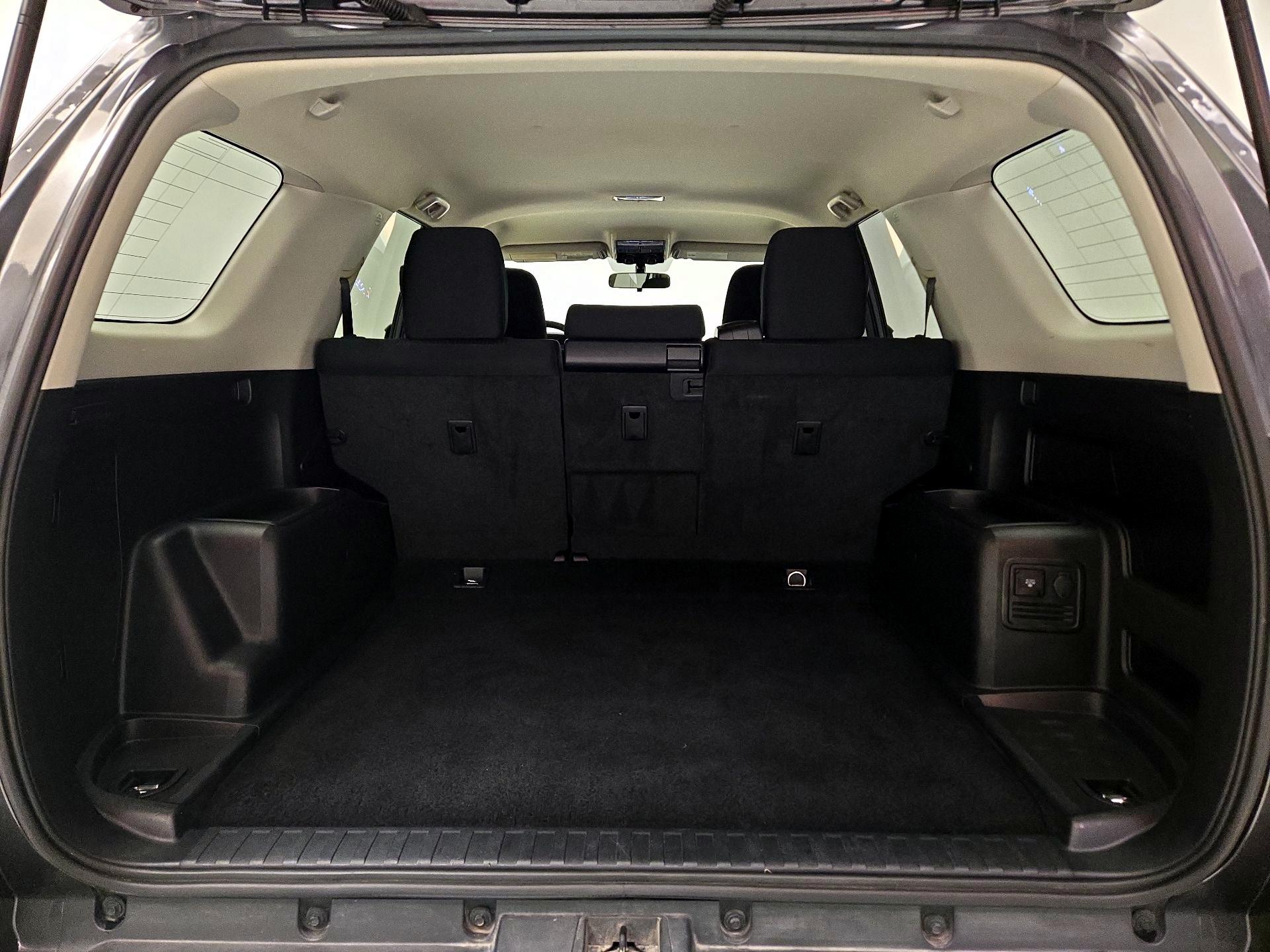 Thumbnail: 2019 Toyota 4Runner - 19