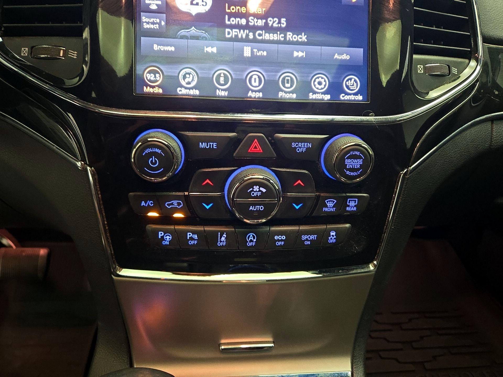 Thumbnail: 2021 Jeep Grand Cherokee - 17
