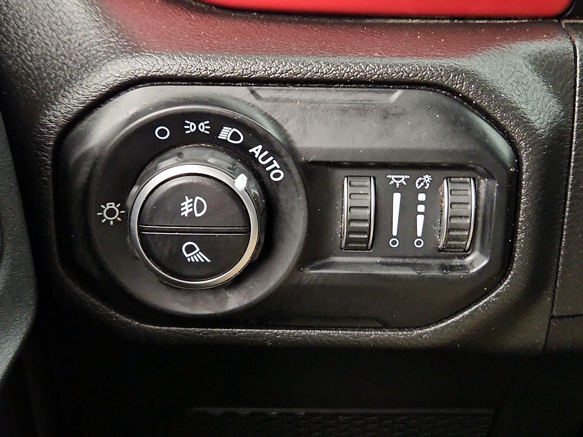 Thumbnail: 2022 Jeep Gladiator - 13