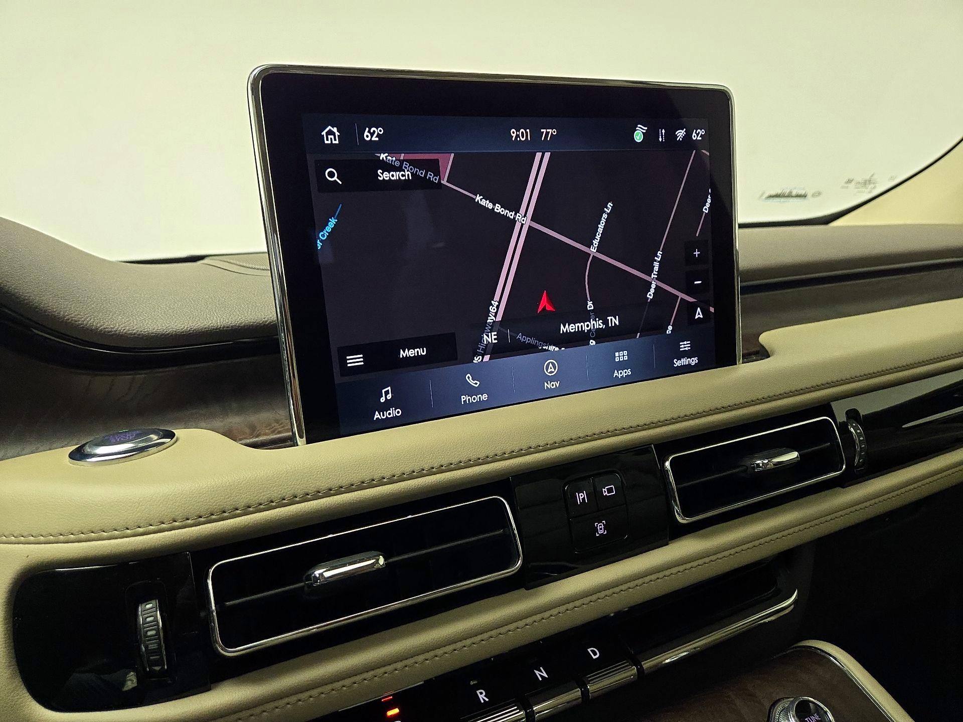 Thumbnail: 2021 Lincoln Aviator - 14