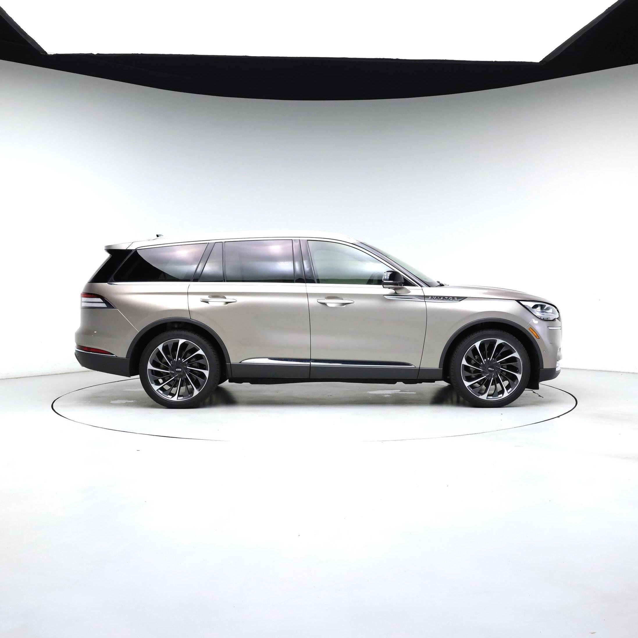 Thumbnail: 2021 Lincoln Aviator - 7