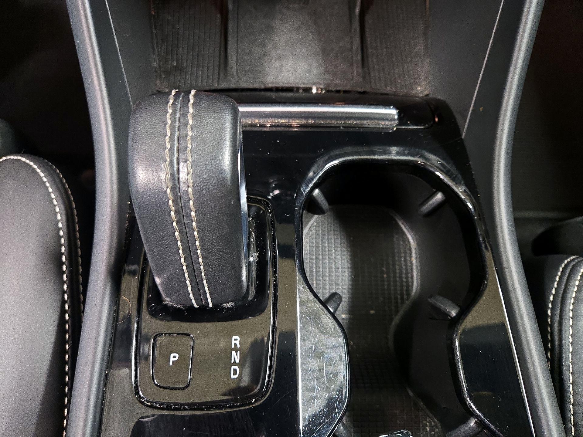Thumbnail: 2021 Volvo XC40 - 18